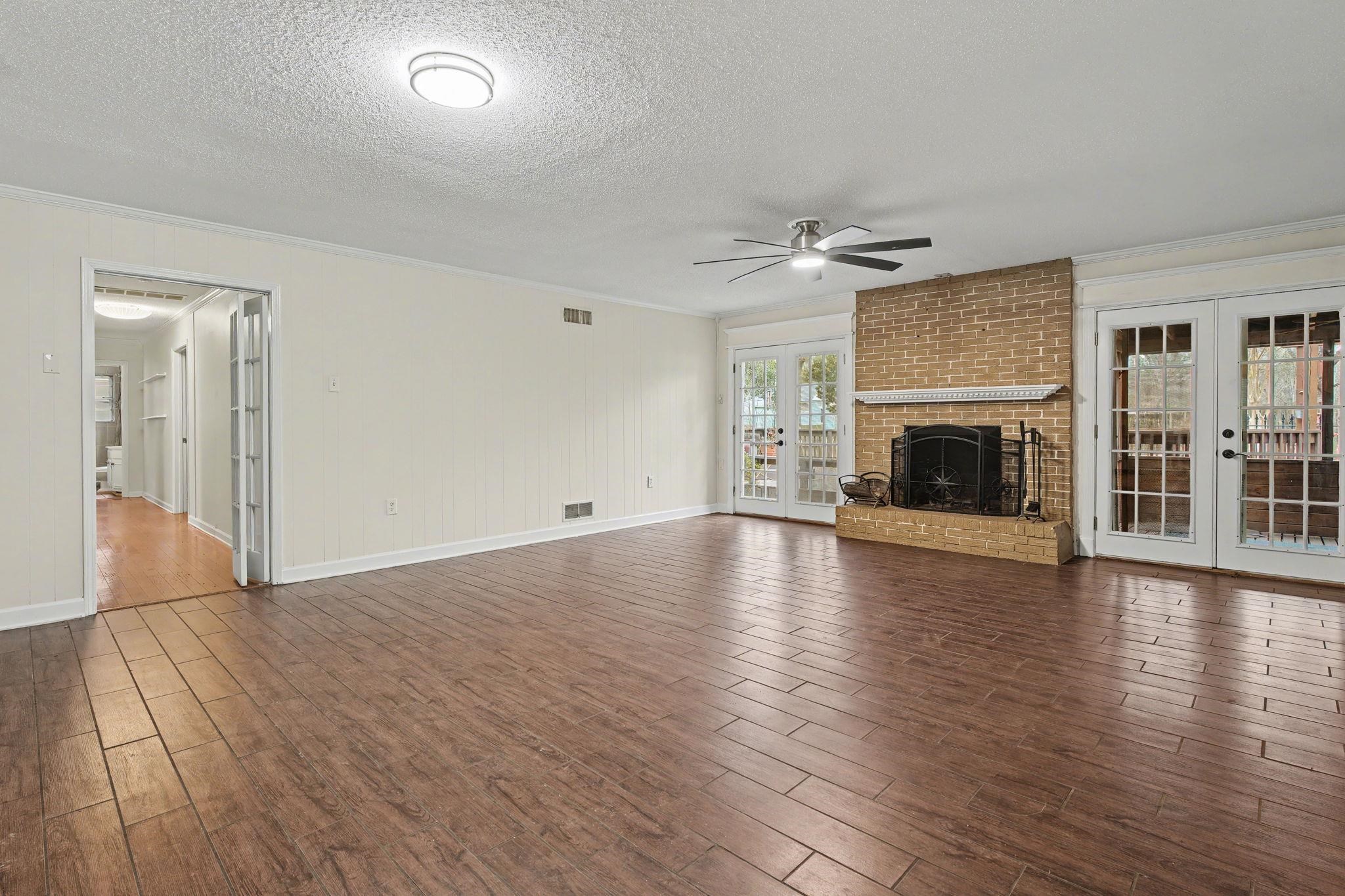 8768 Rocky Point Rd Property Photo 6