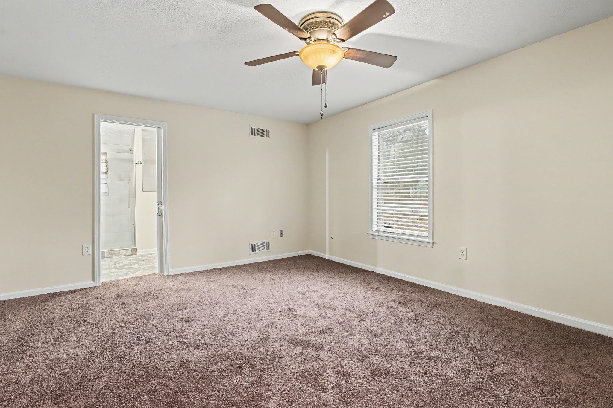 8768 Rocky Point Rd Property Photo 13