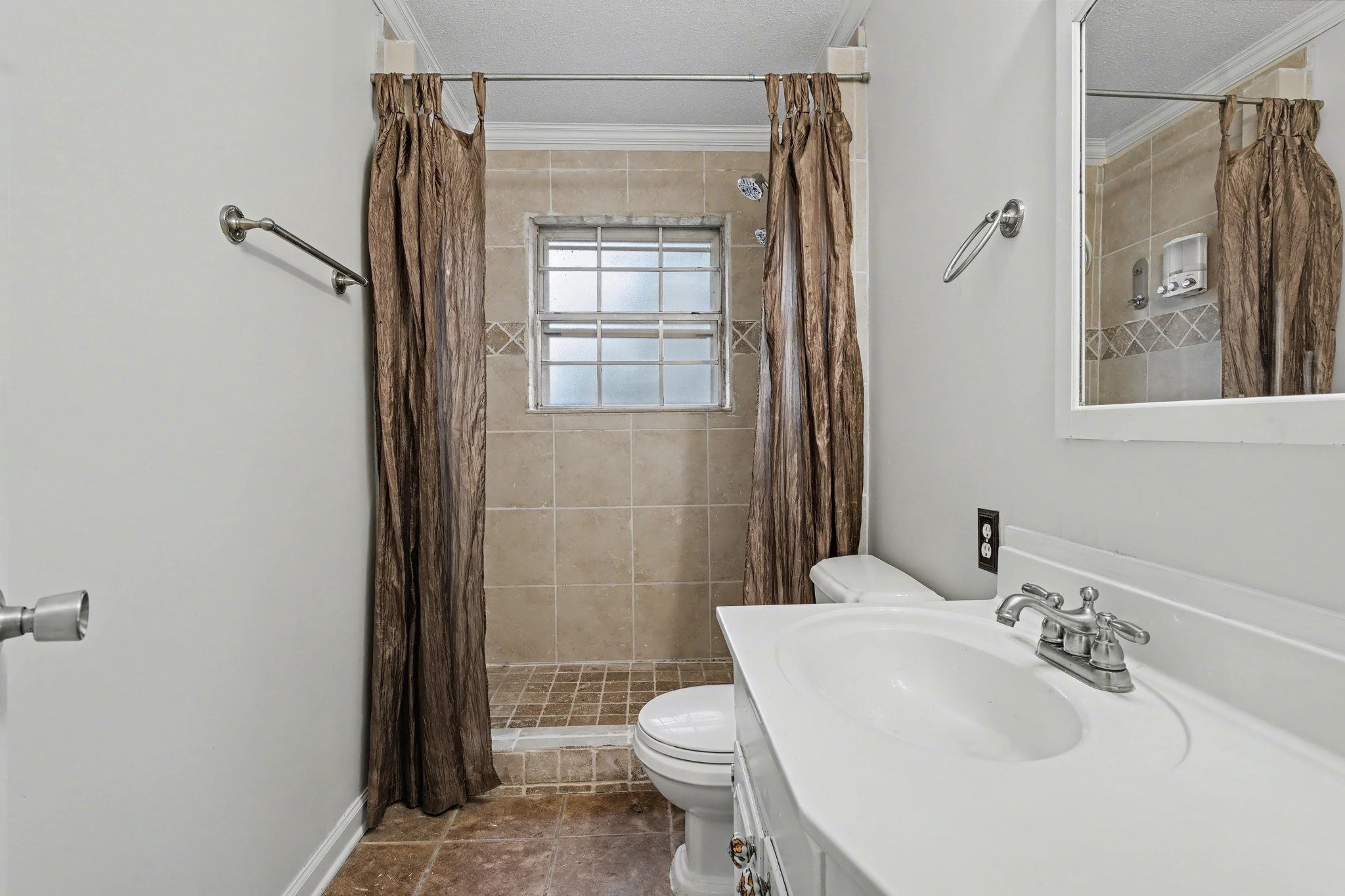 8768 Rocky Point Rd Property Photo 18