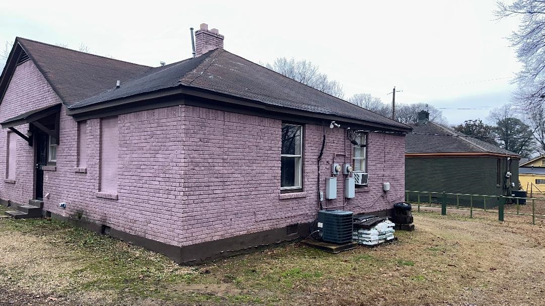 1737 S Trezevant St Property Photo 4