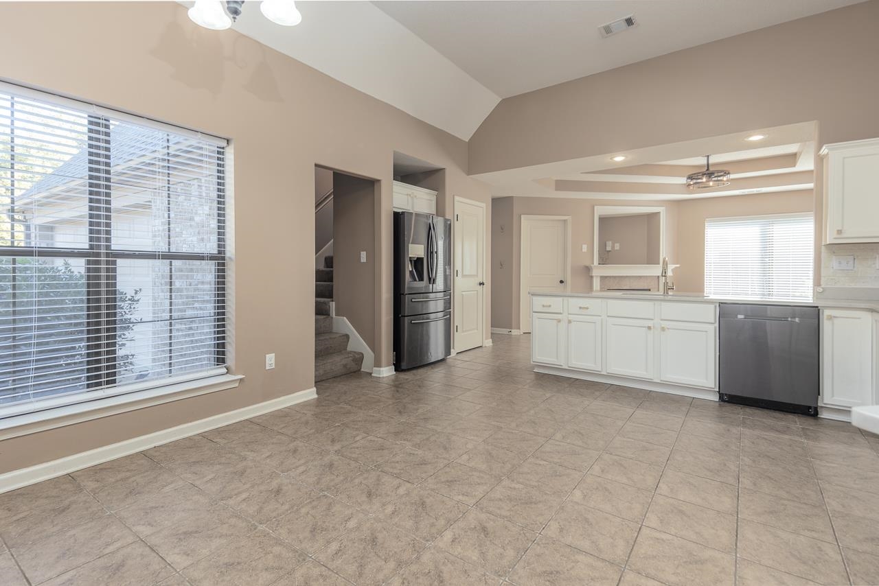 12387 Bevan Dr Property Photo 11