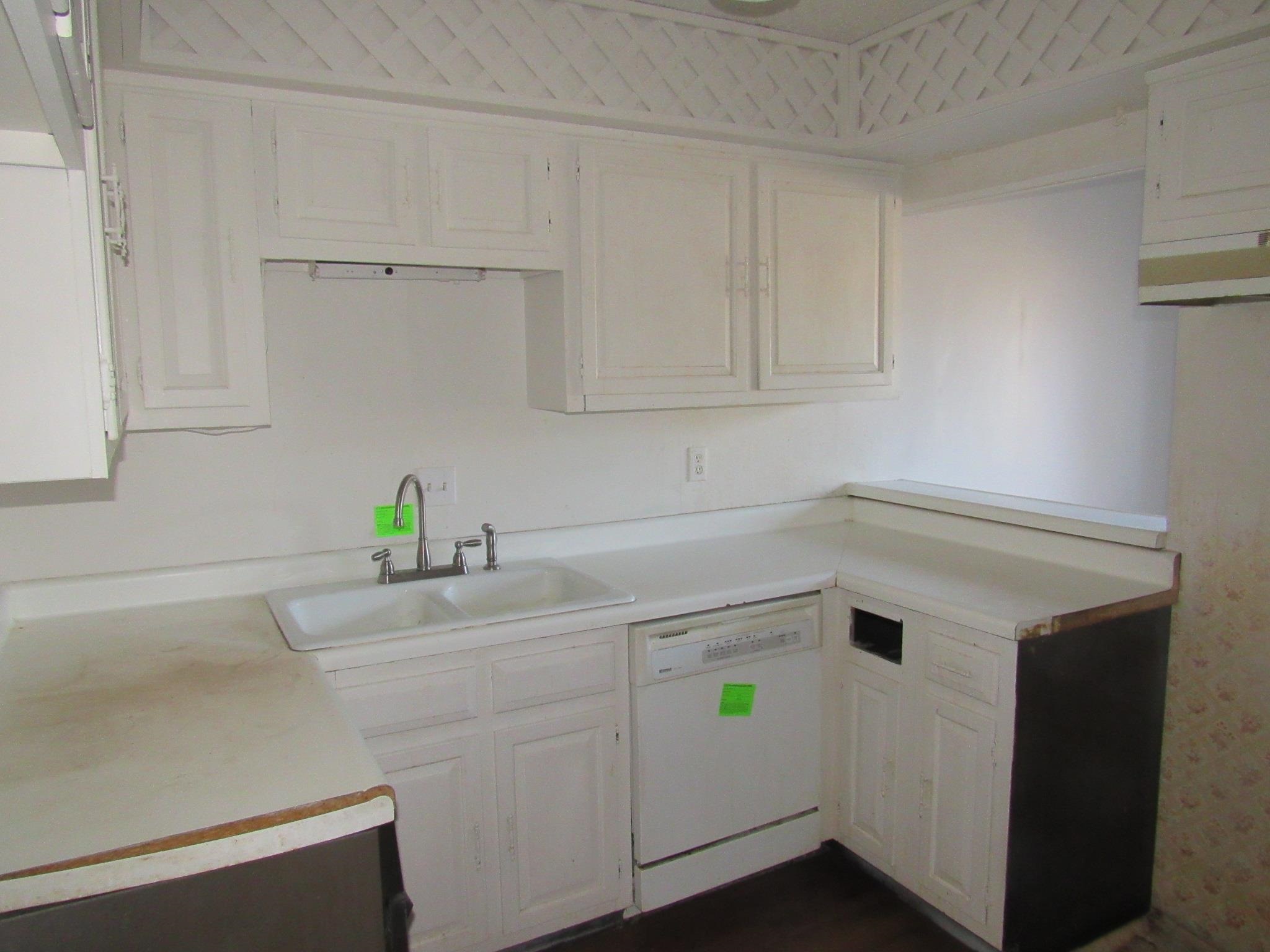 4040 Graham Oaks Ct 21 Property Photo 6