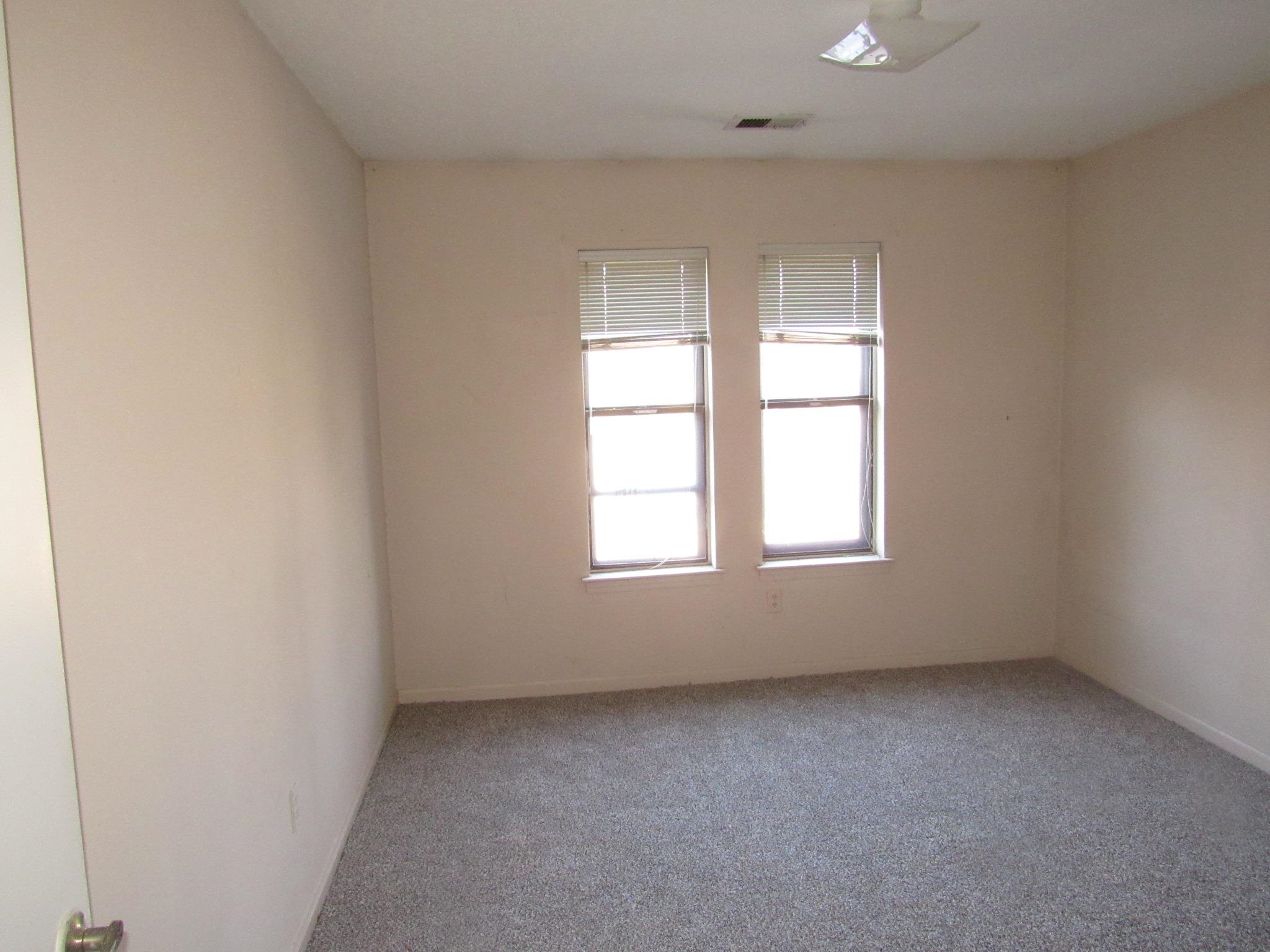 4040 Graham Oaks Ct 21 Property Photo 13