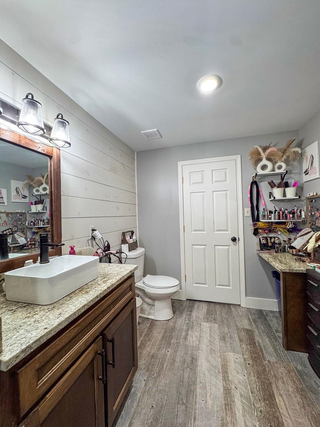 127 Walton Loop Rd Property Photo 21
