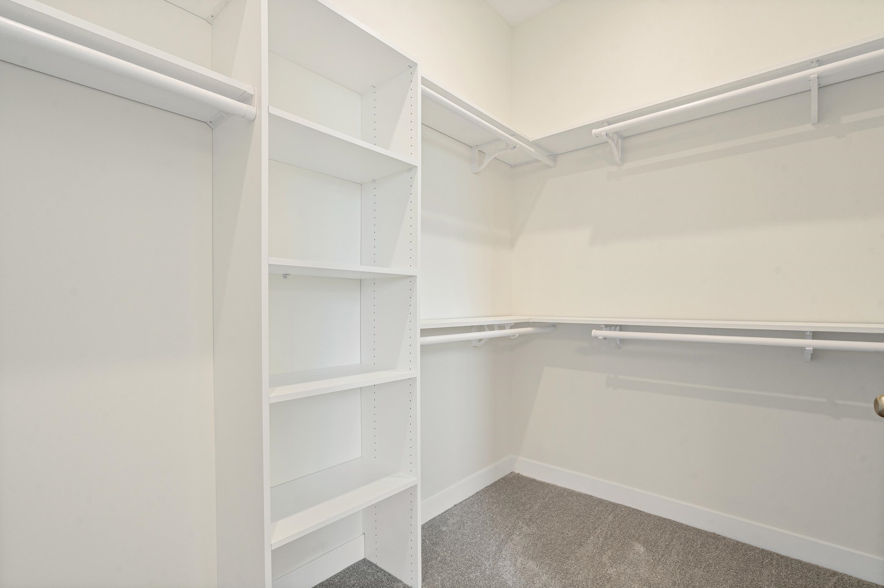 5687 Pleasant Park Pl Property Photo 12
