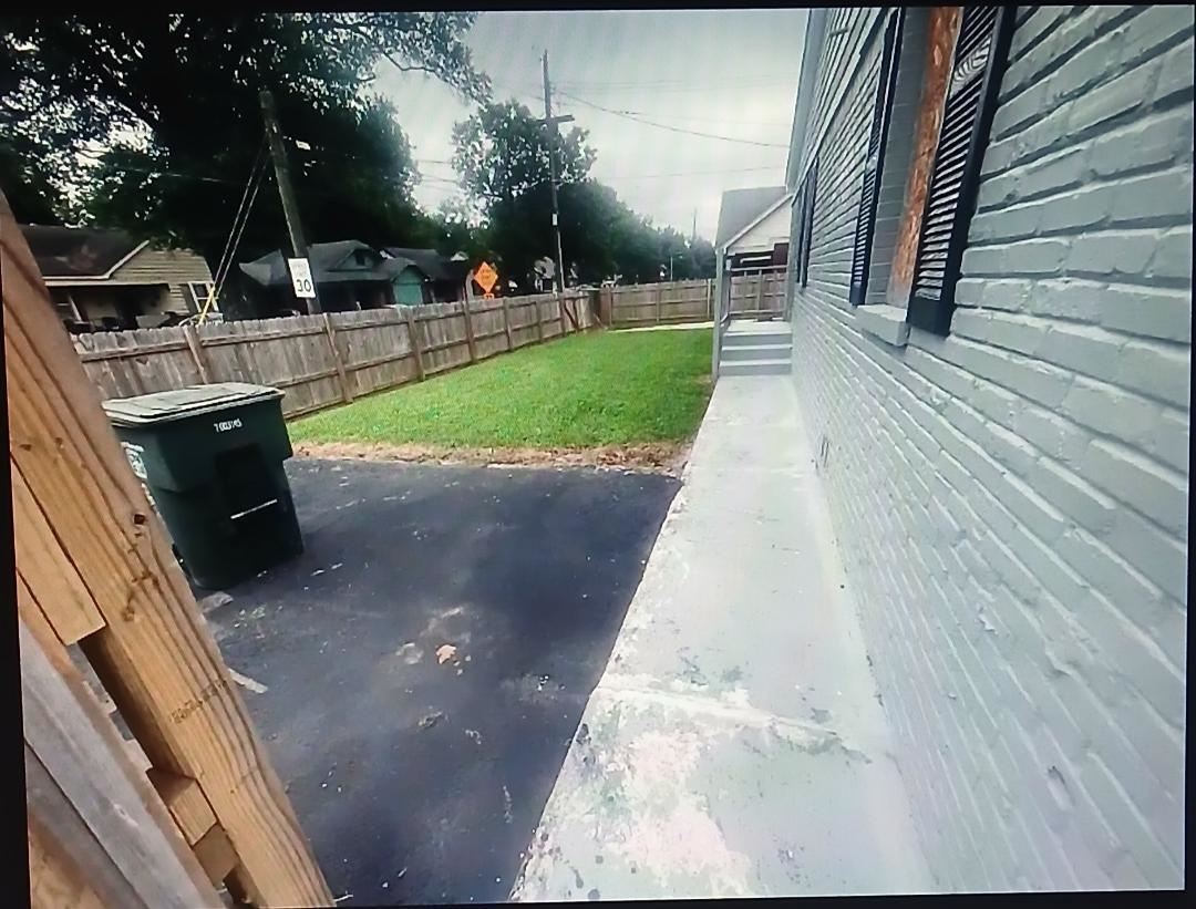 2417 Jackson Ave Property Photo 38