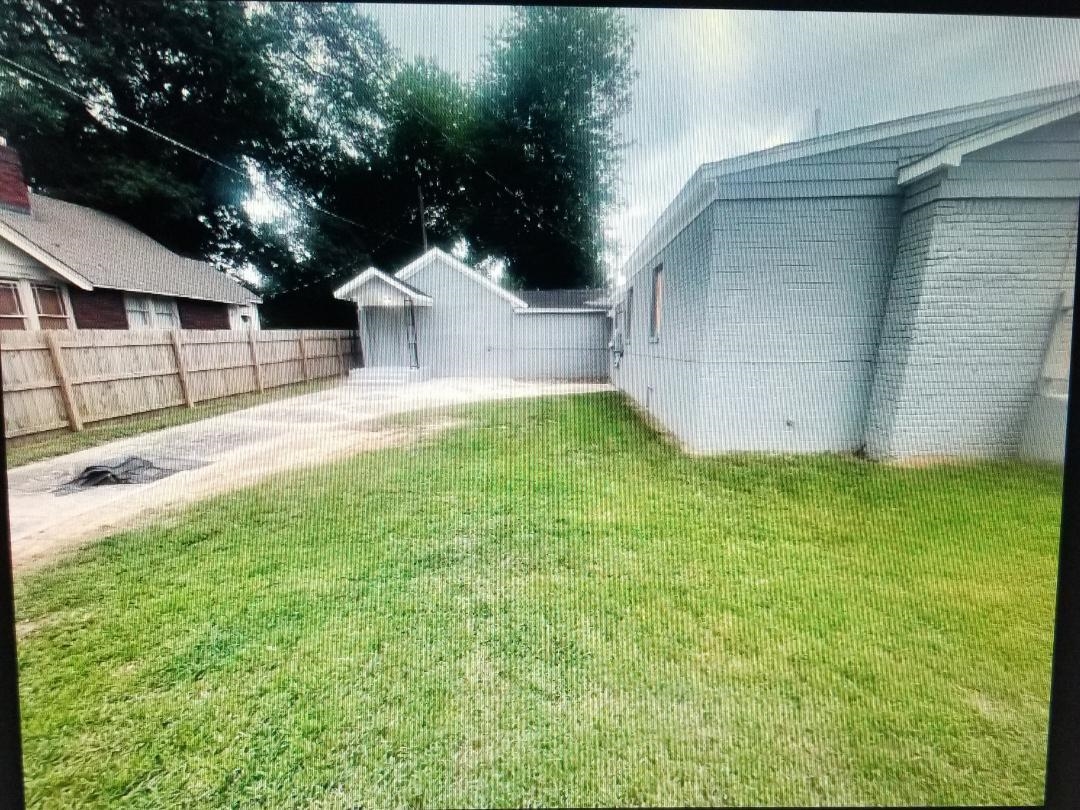 2417 Jackson Ave Property Photo 39