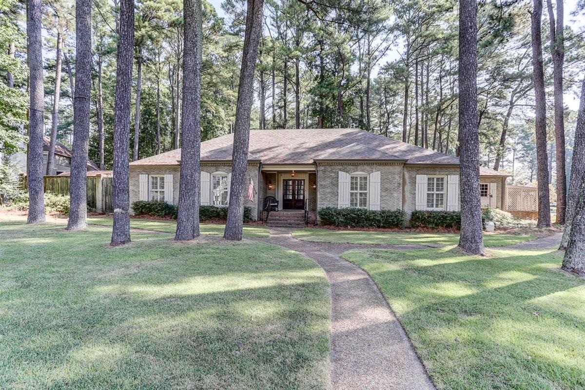 8306 Beekman Pl Property Photo 1