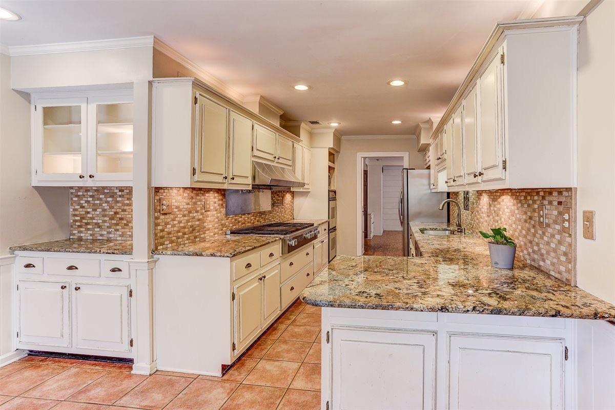 8306 Beekman Pl Property Photo 7
