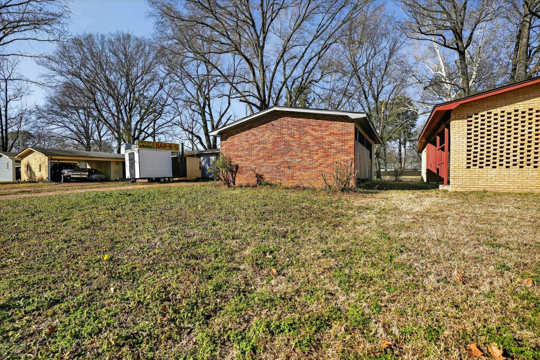 1568 Gowan Dr Property Photo 7
