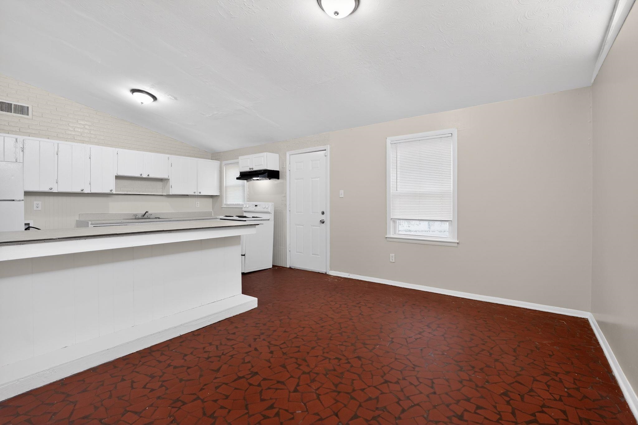 1568 Gowan Dr Property Photo 21