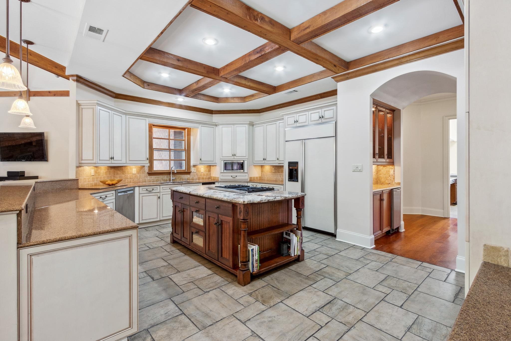 7574 Tagg Dr Property Photo 12