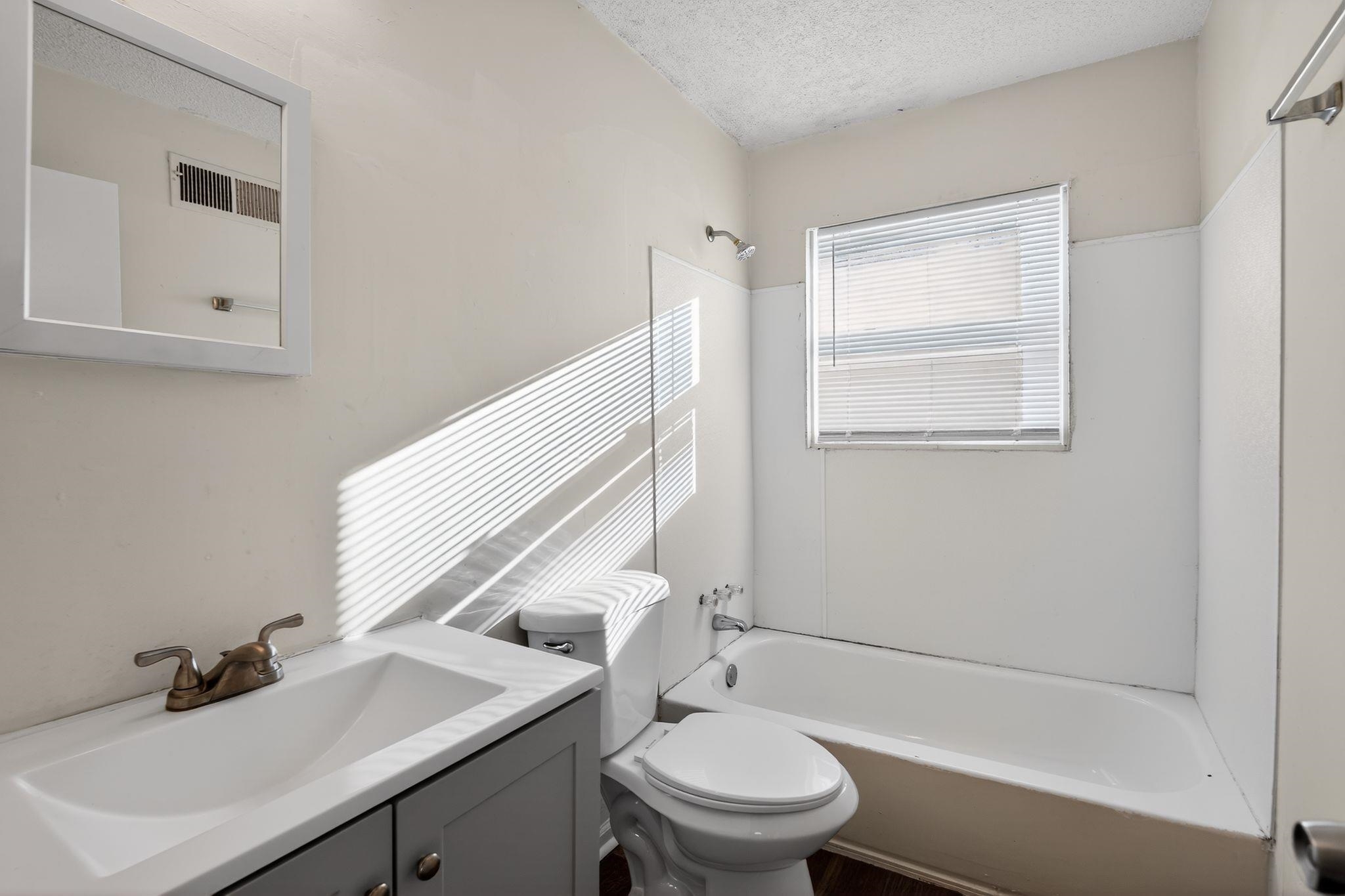 4265 Falcon Cv Property Photo 28