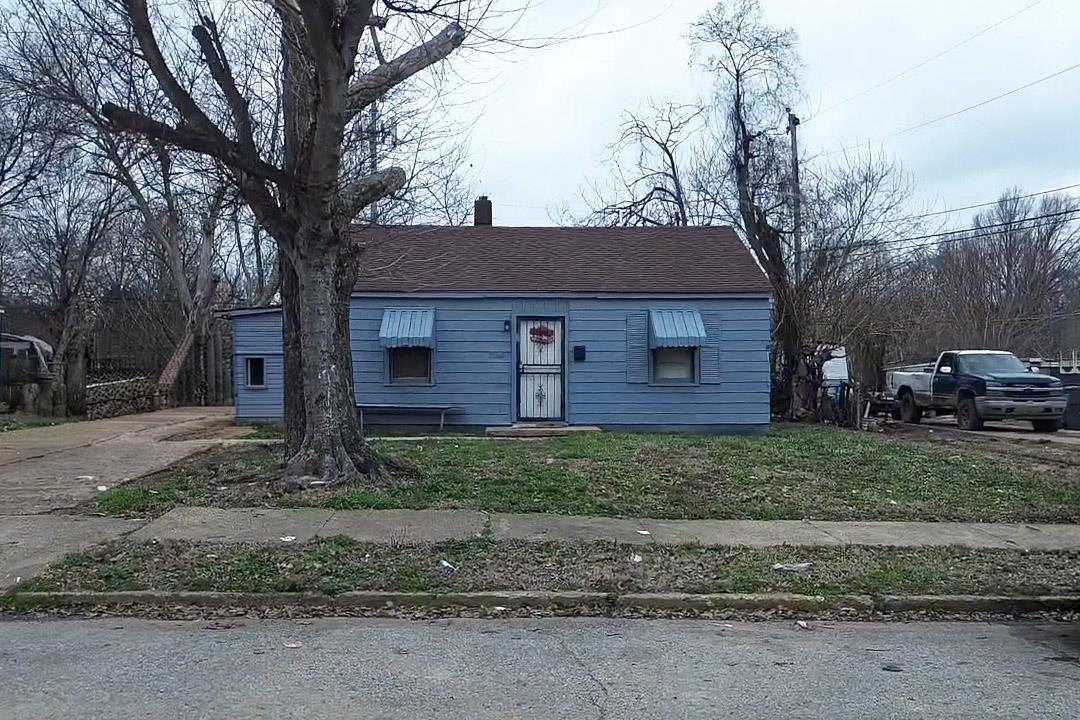 1799 Walter St Property Photo 1