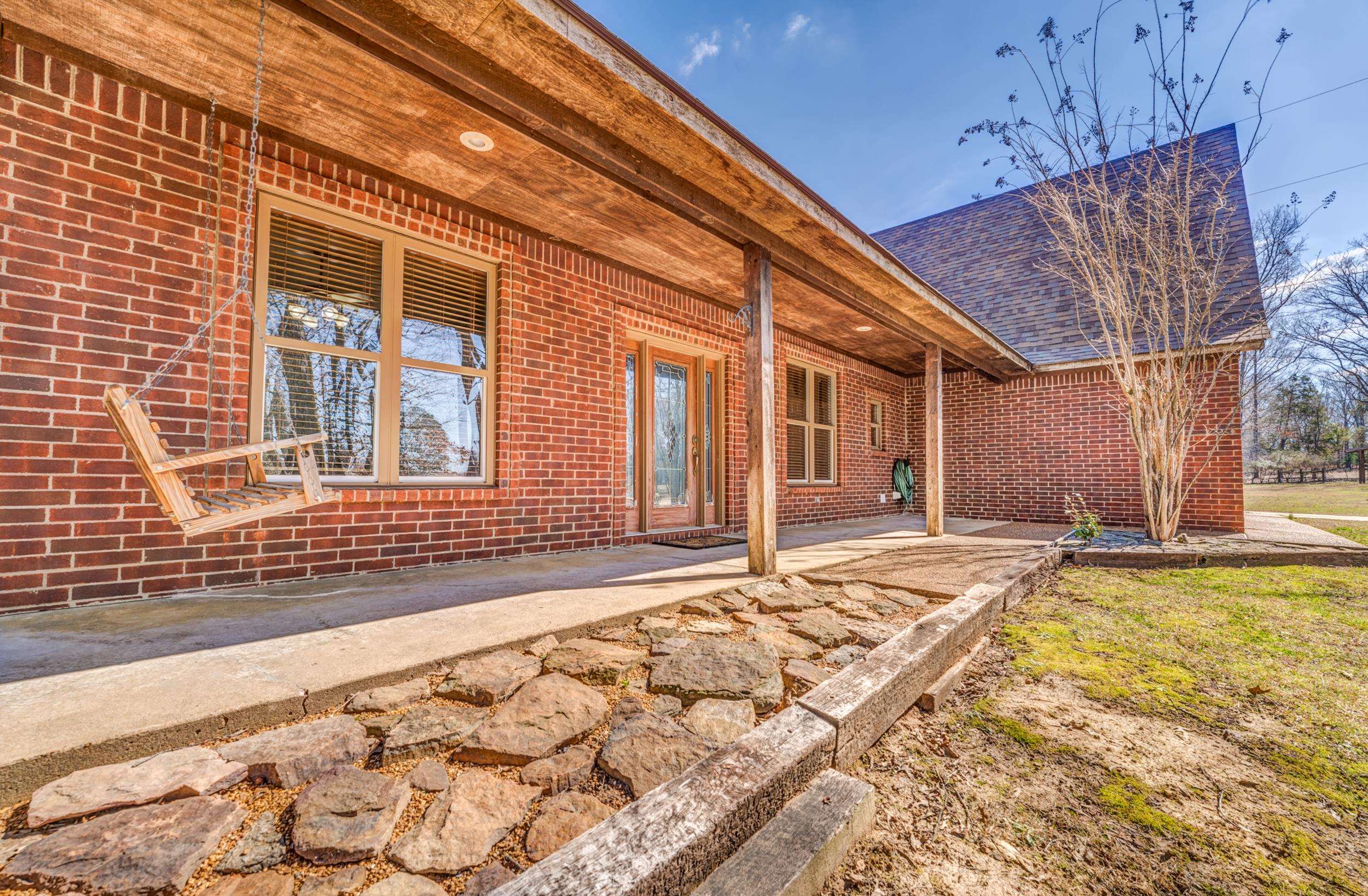 50 Breezy Meadows Cv Property Photo 4