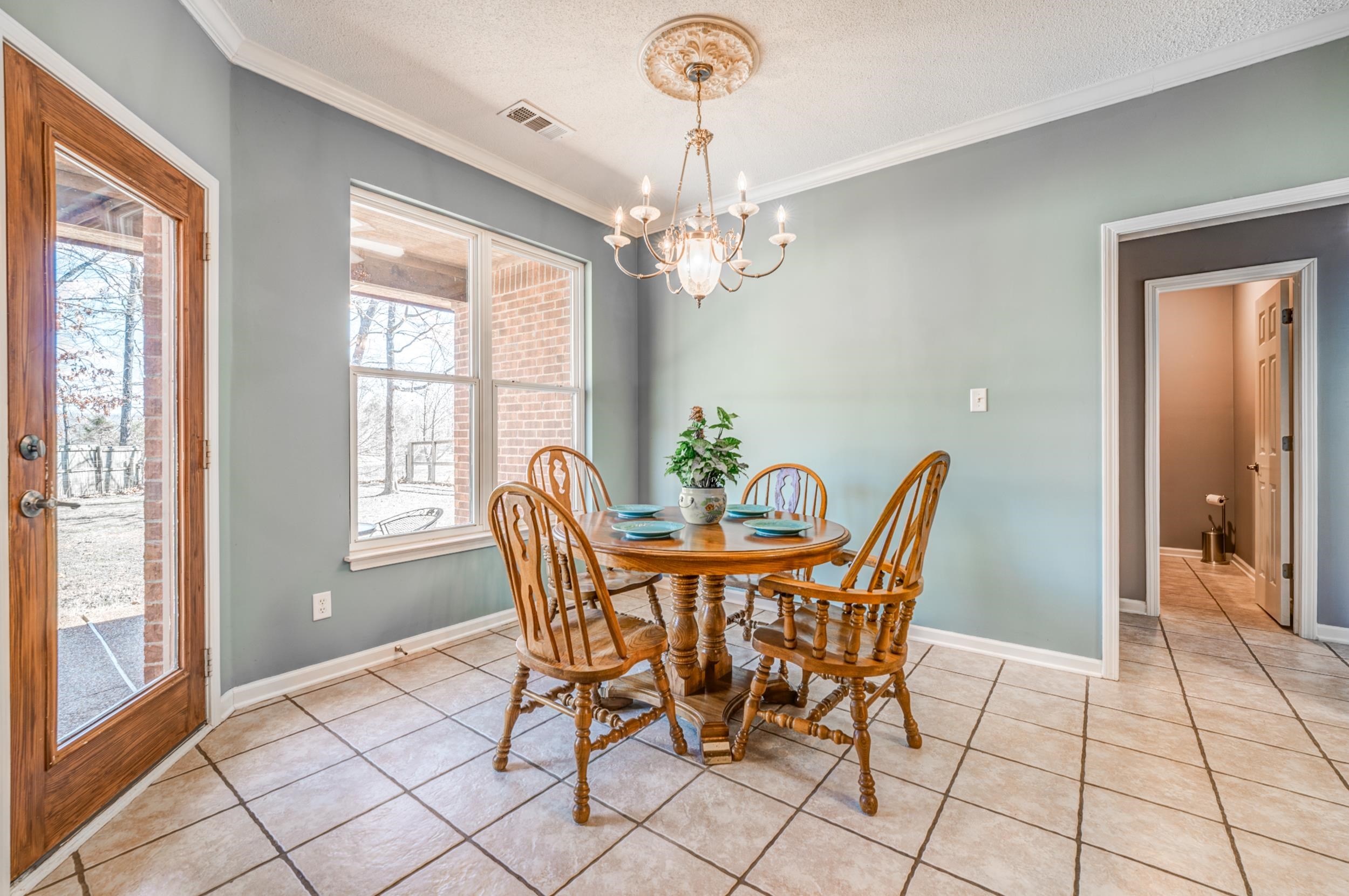 50 Breezy Meadows Cv Property Photo 17