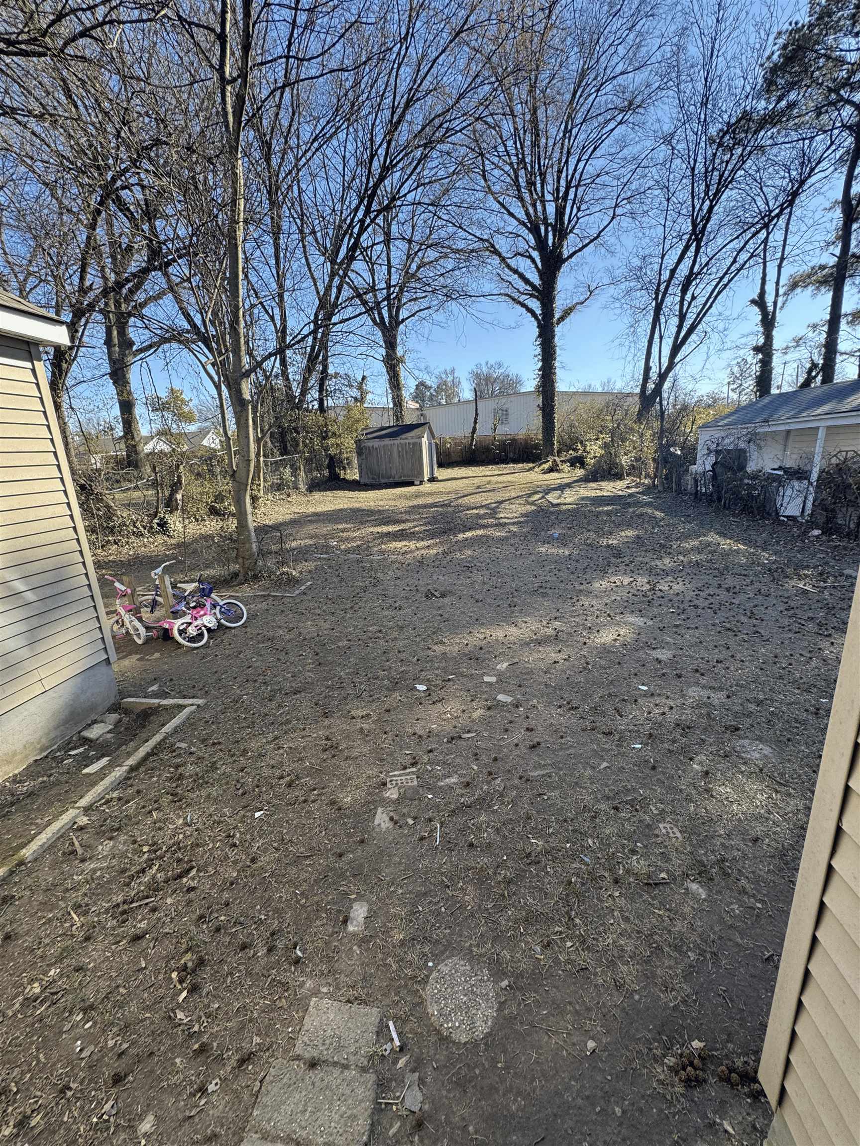 3741 Faxon Ave Property Photo 4