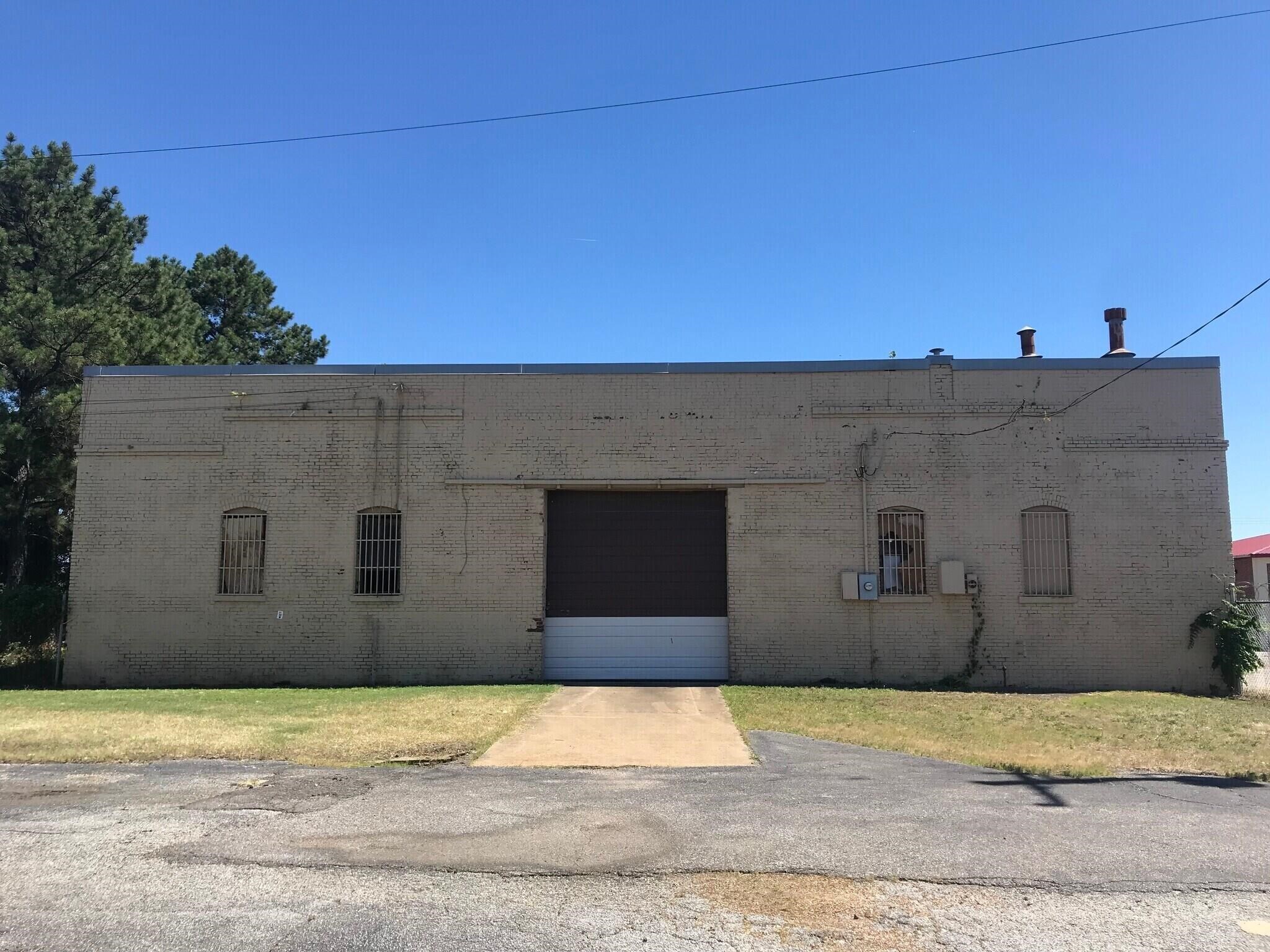 147 NEBRASKA AVE Property Photo 1