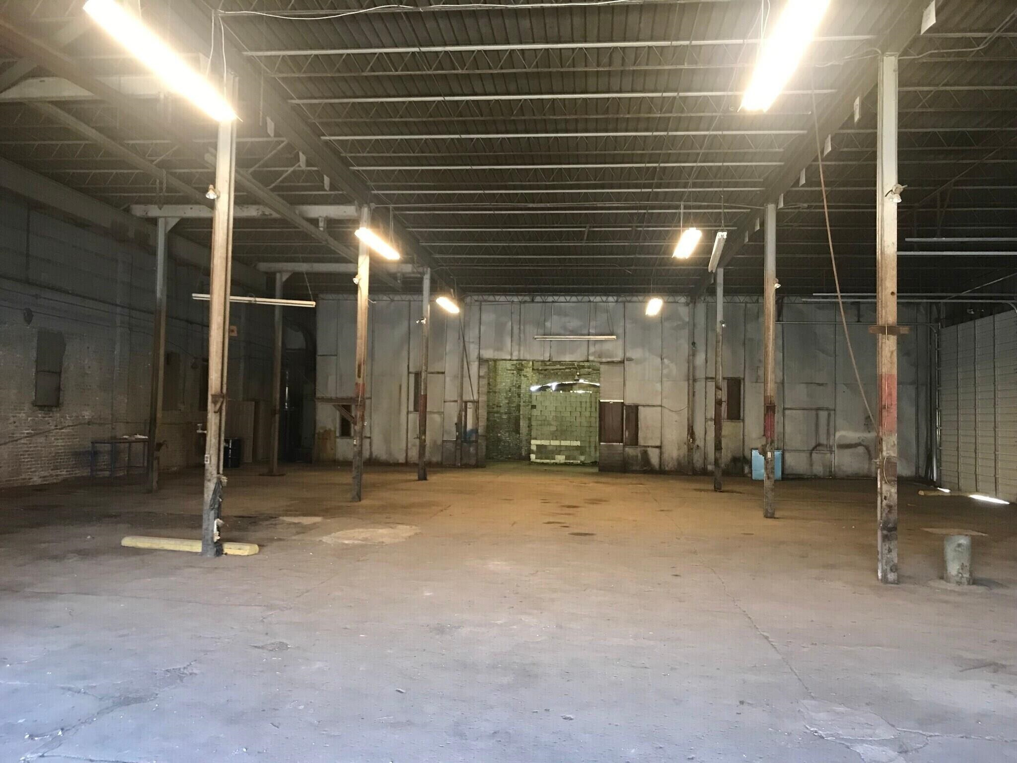 147 Nebraska Ave Property Photo 2