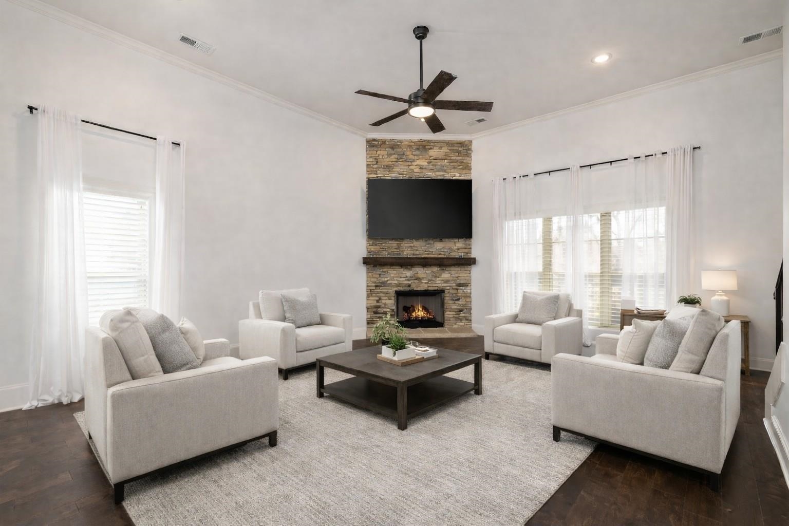 6261 Longmire Loop W Property Photo 3