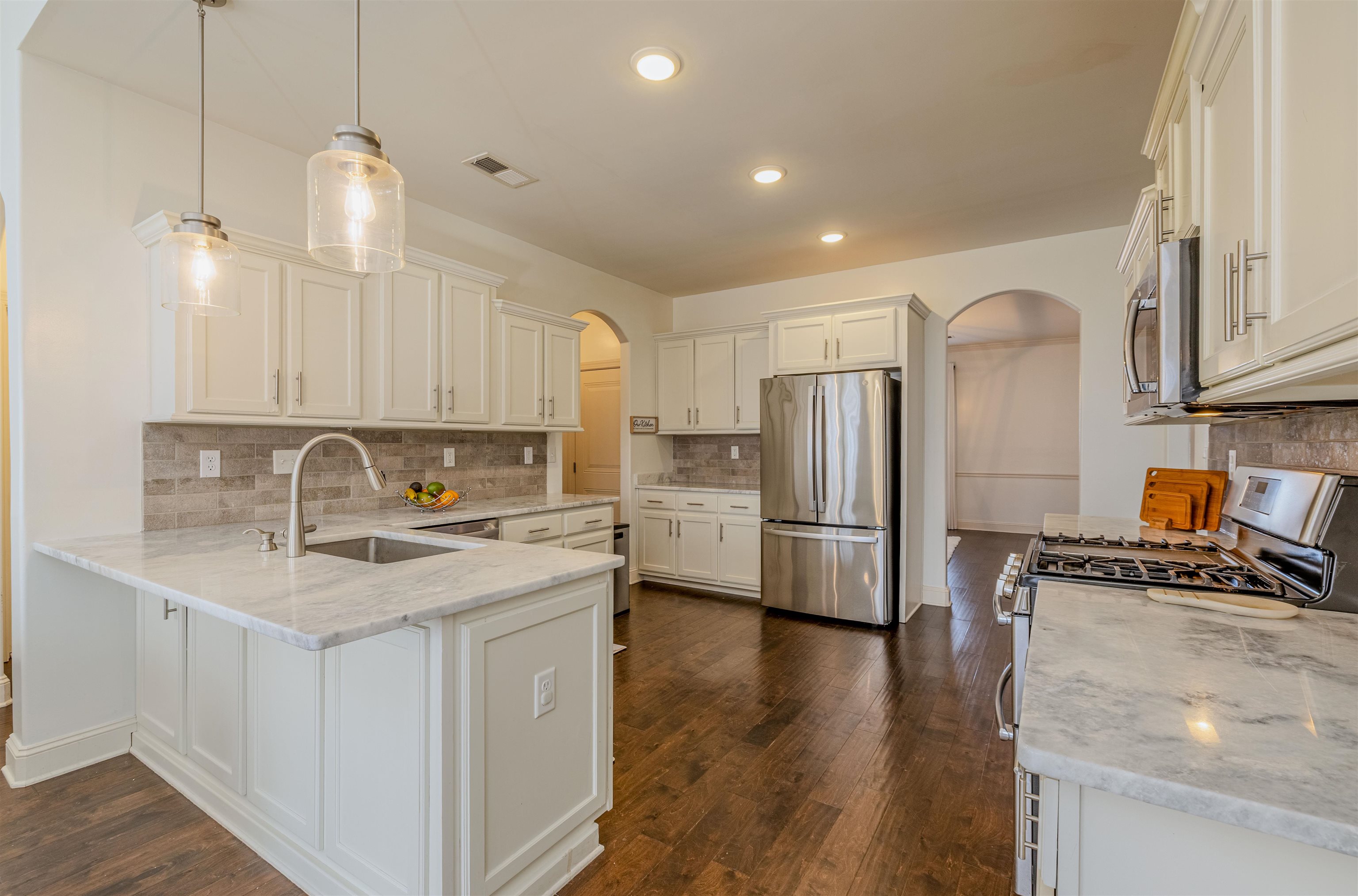 6261 Longmire Loop W Property Photo 7