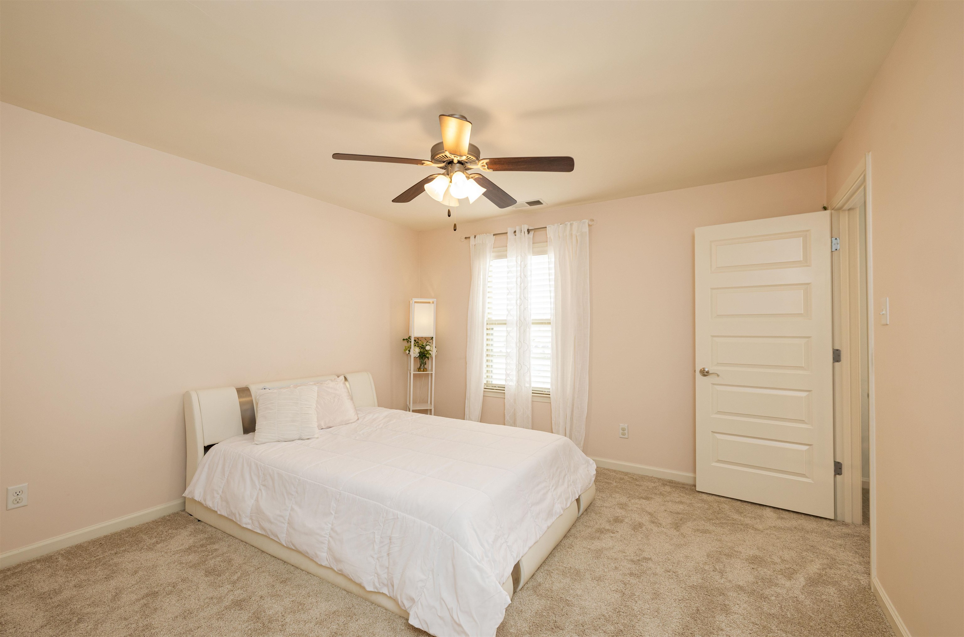6261 Longmire Loop W Property Photo 22