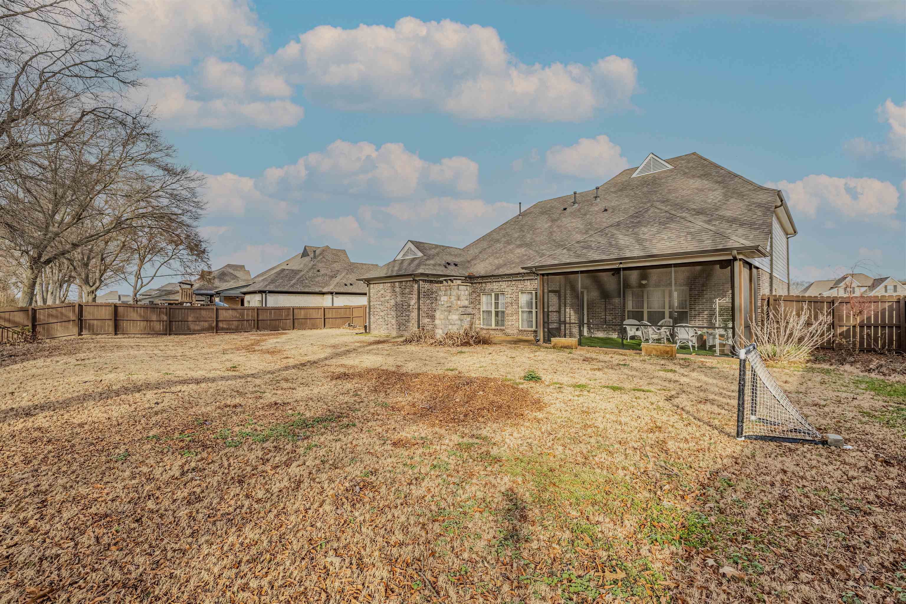 6261 Longmire Loop W Property Photo 34