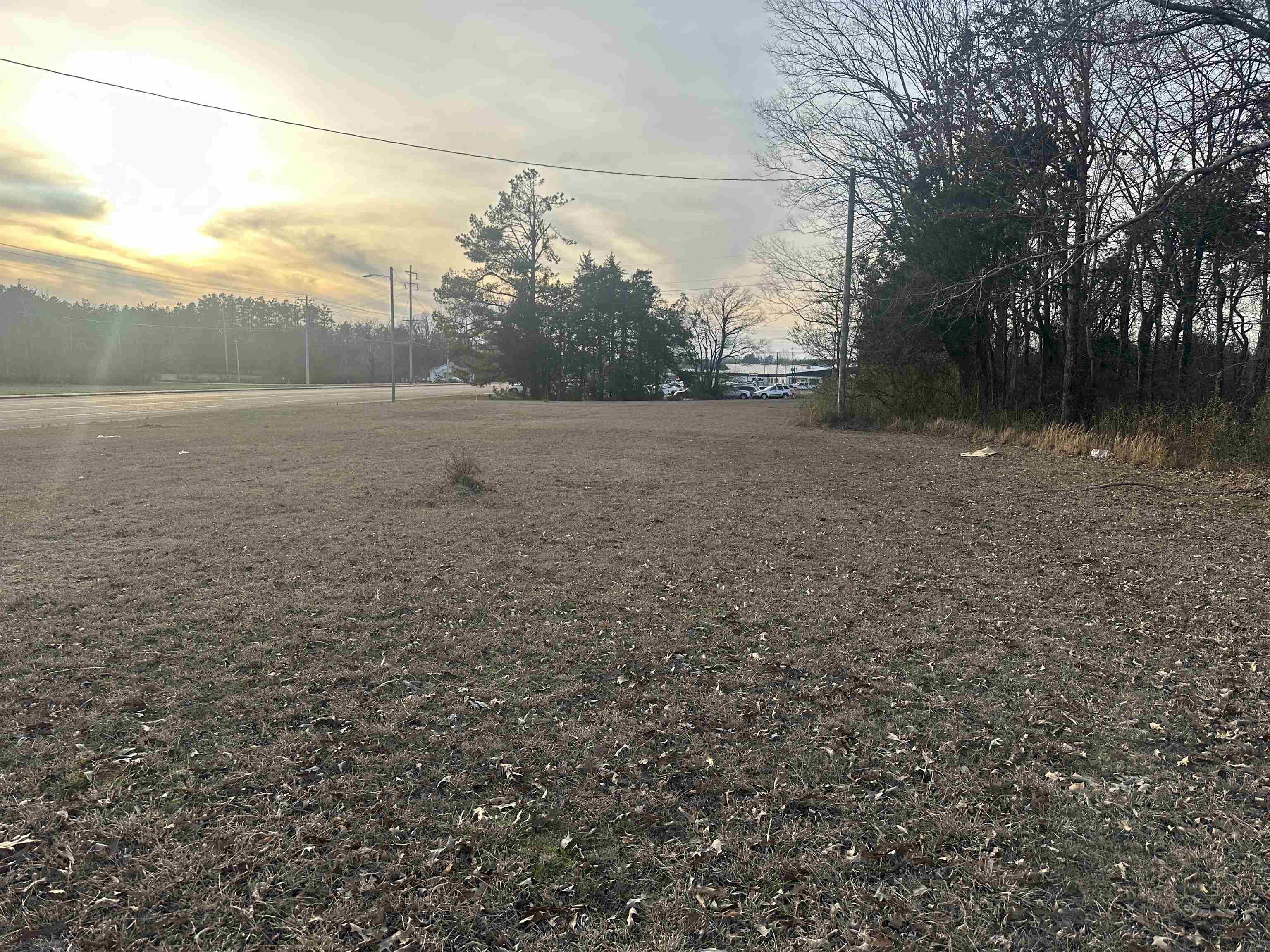 654 Main St E Property Photo 10