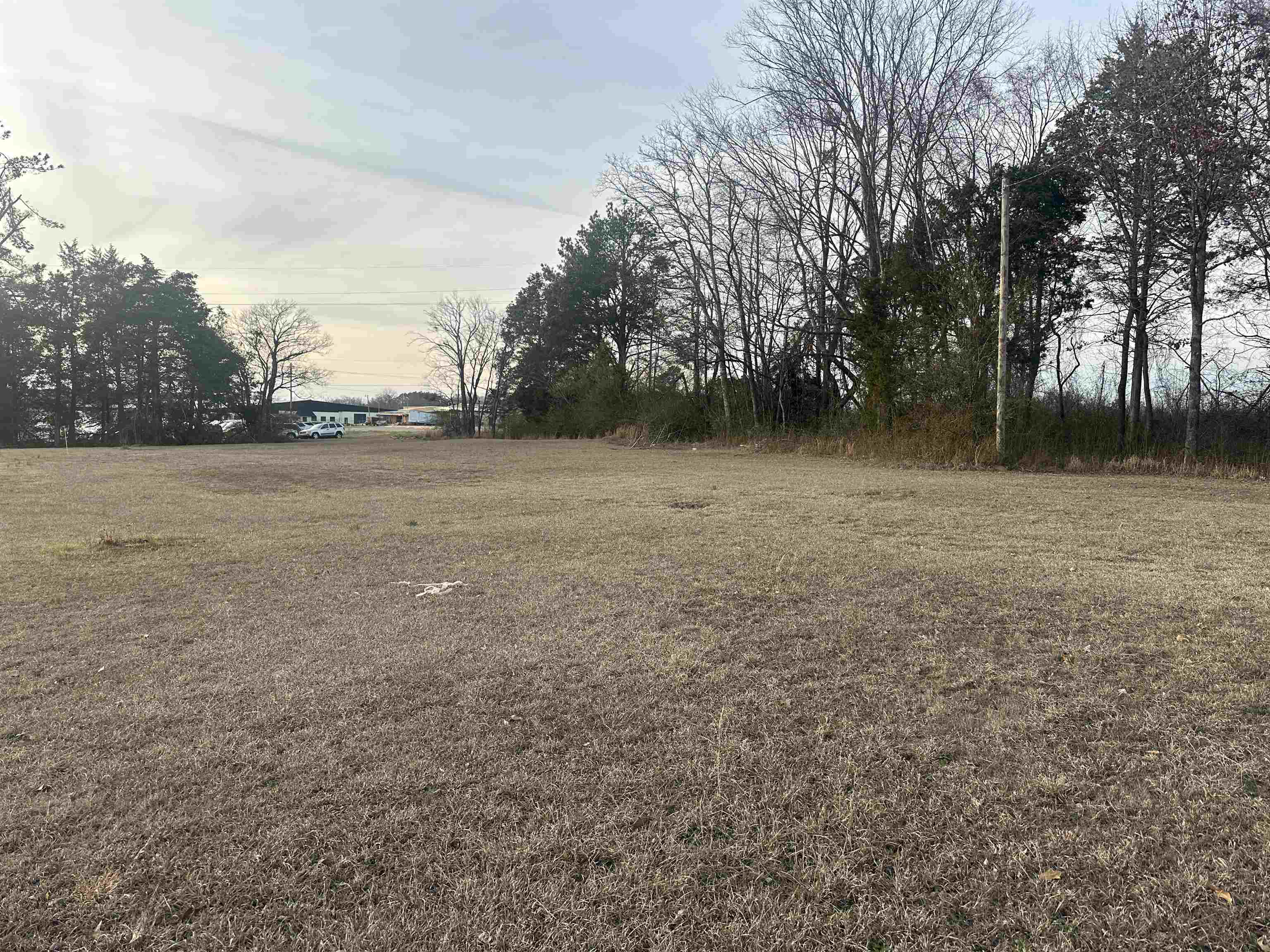 654 Main St E Property Photo 11