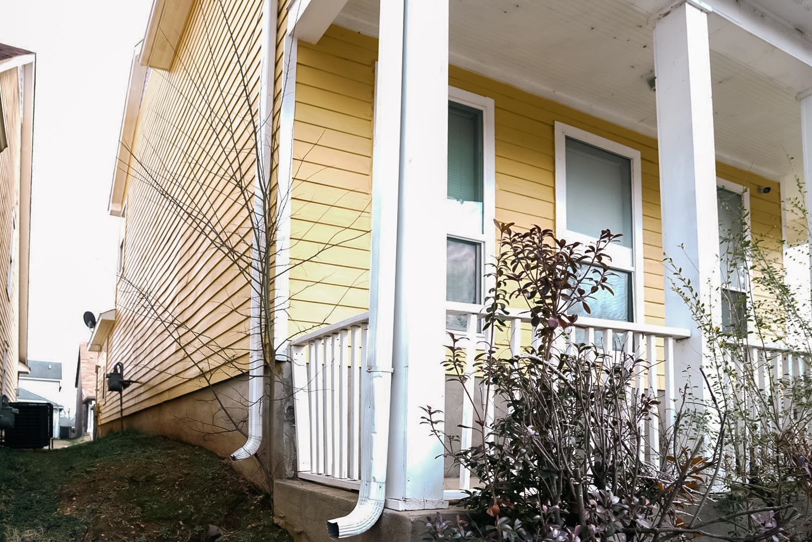 936 Porter St Property Photo 2