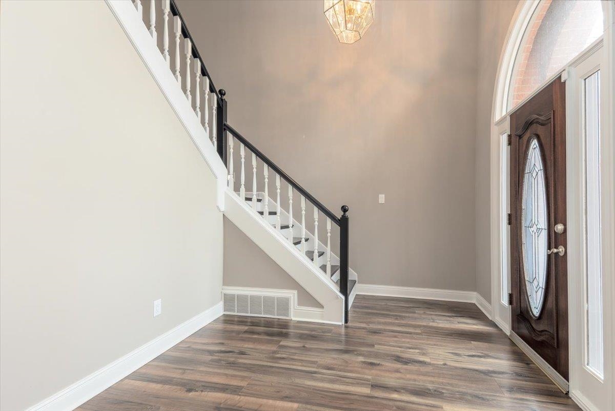 1376 Hunters Mill Trl Property Photo 2
