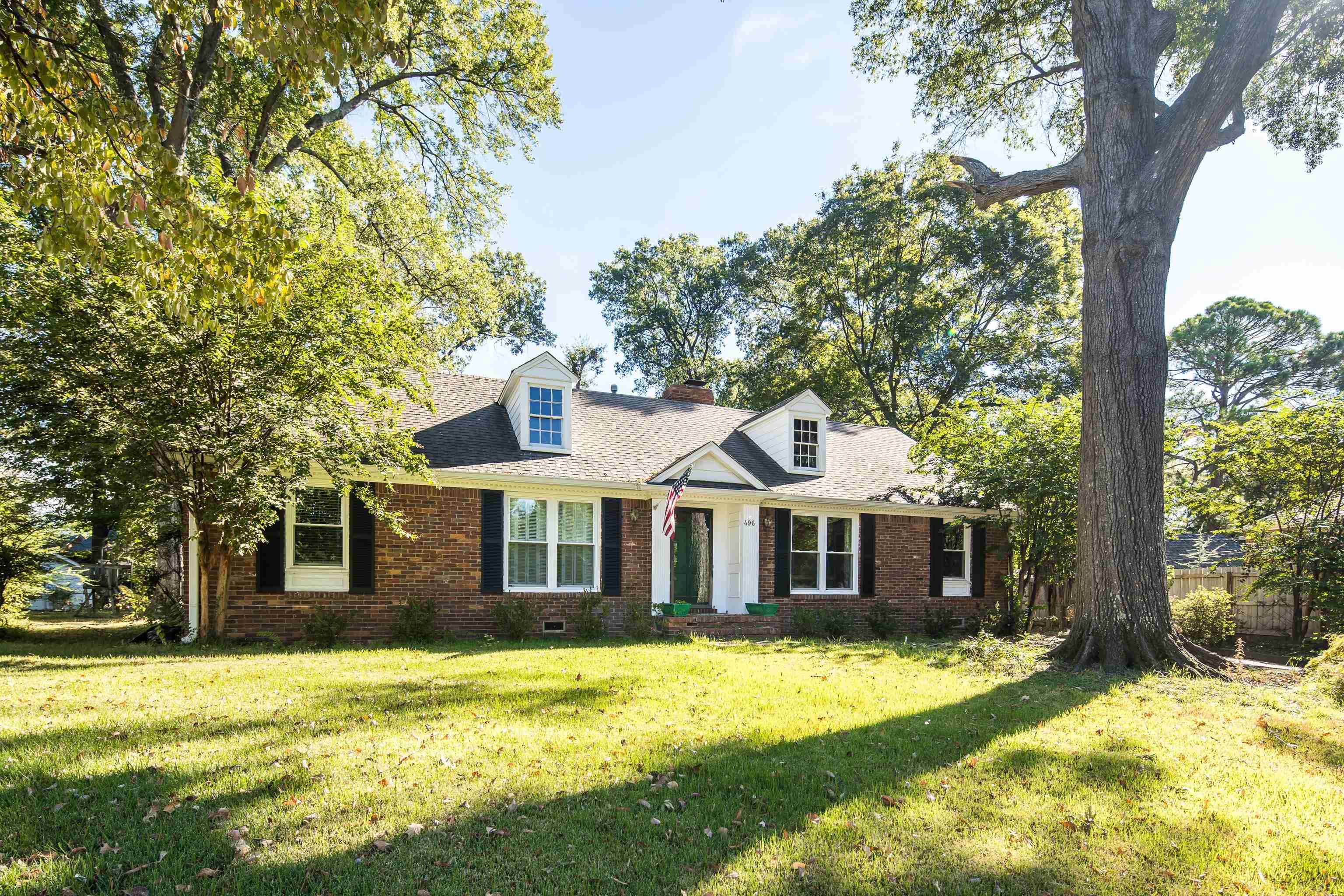 496 MELODY LN