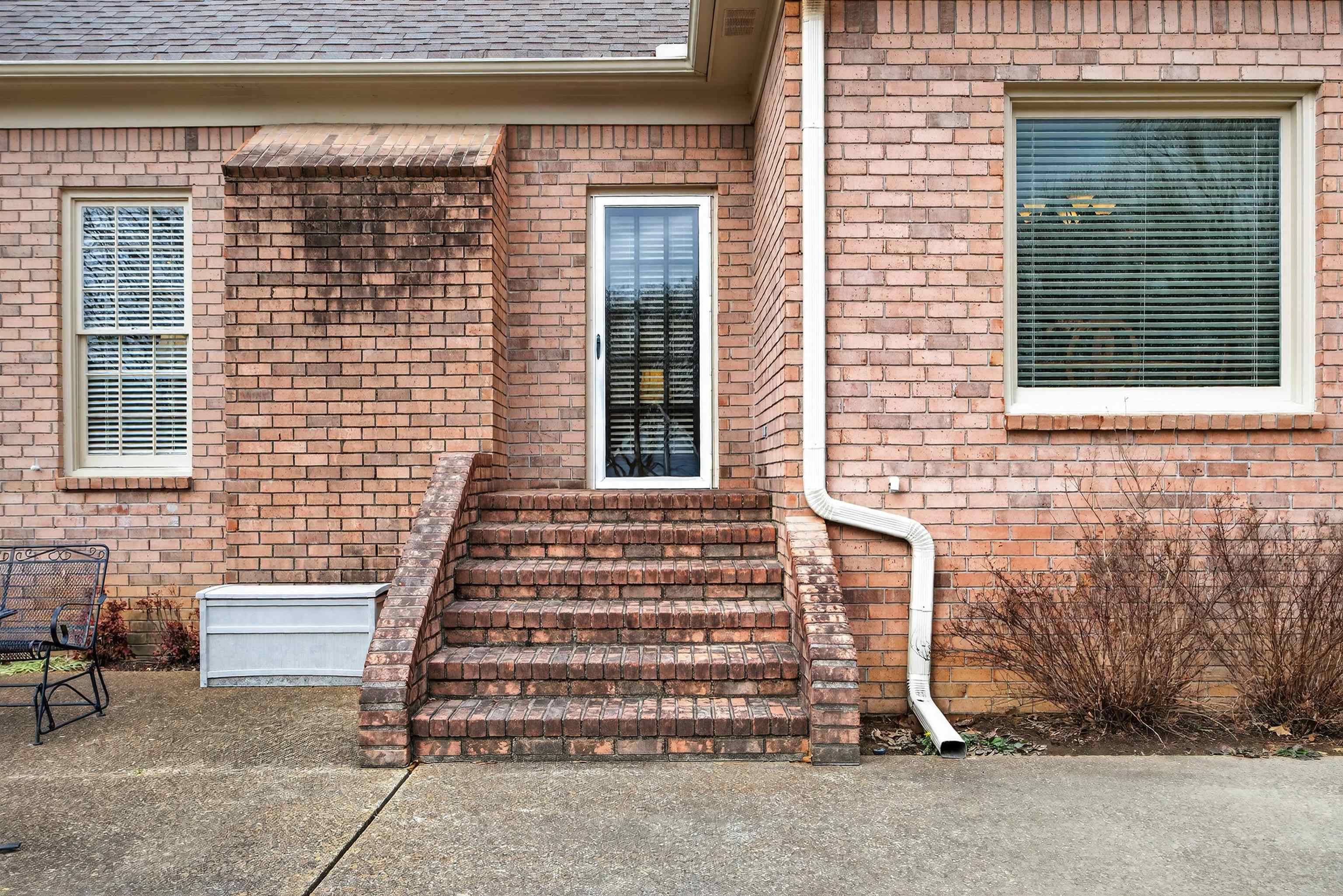 595 Sagewood Dr Property Photo 8