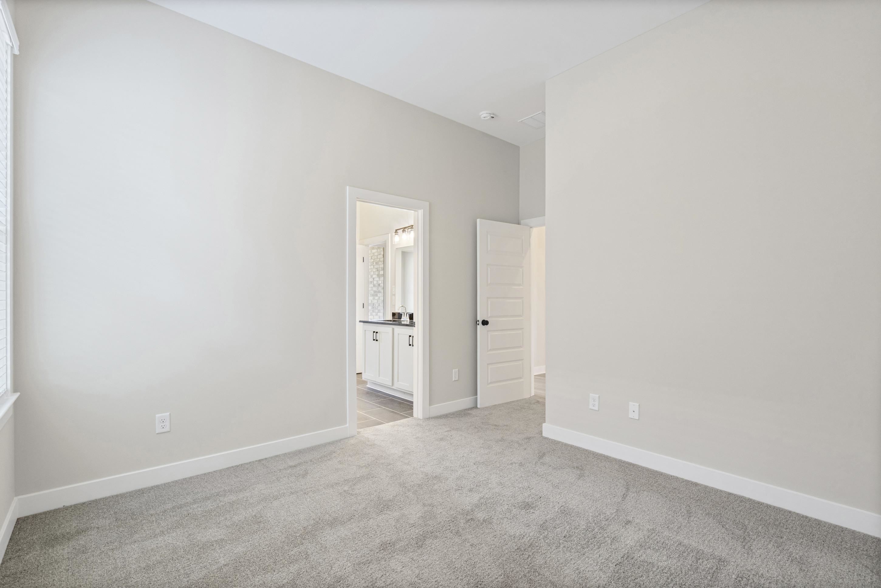 321 Kemrock Dr W Property Photo 14