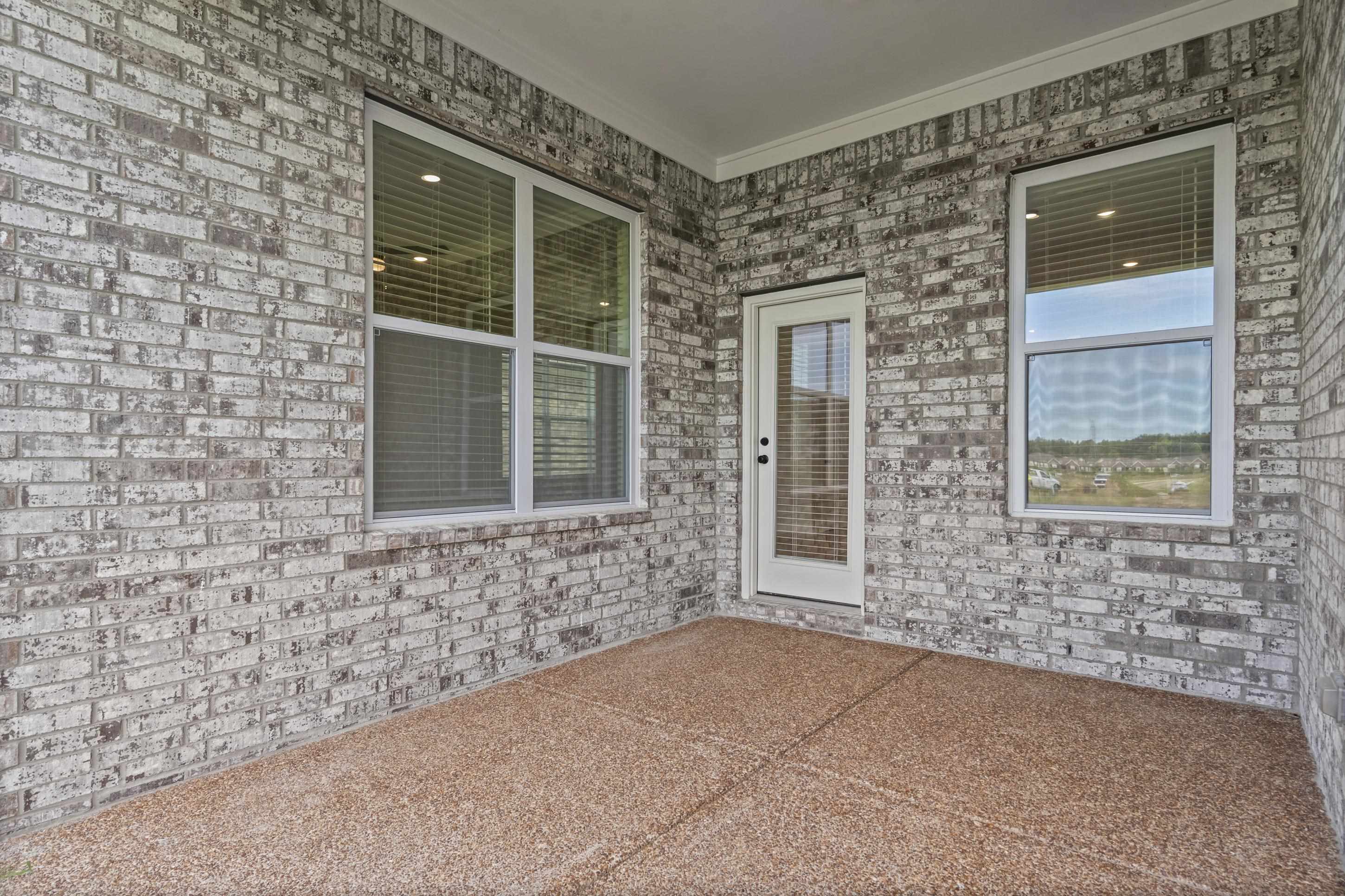 321 Kemrock Dr W Property Photo 25