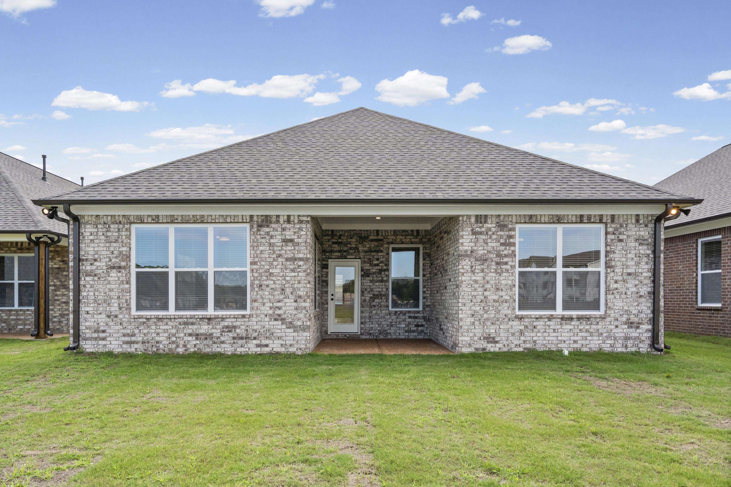 321 Kemrock Dr W Property Photo 26