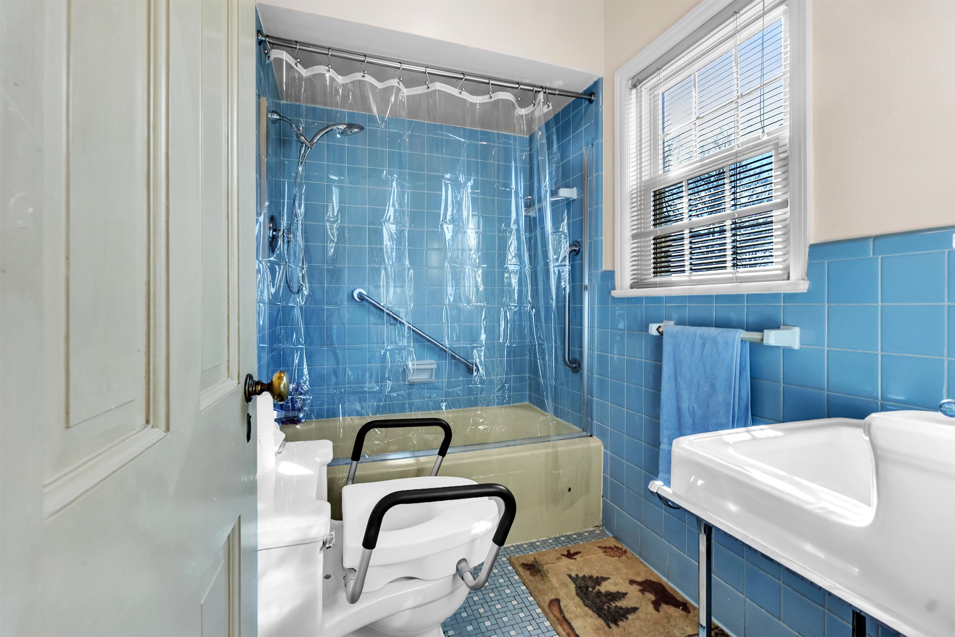 4513 Park Ave Property Photo 13