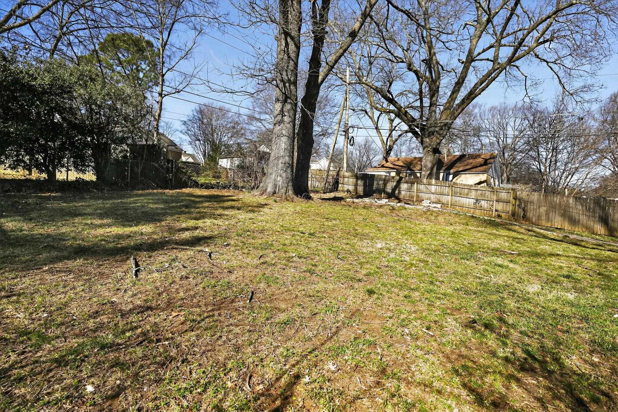 965 Goodman St Property Photo 10