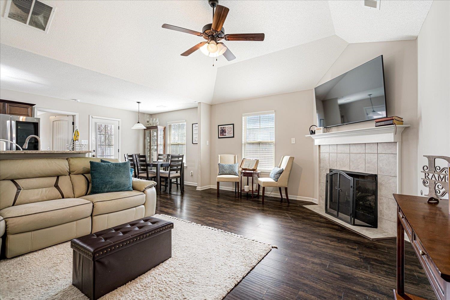1106 Big Orange Rd Property Photo 6