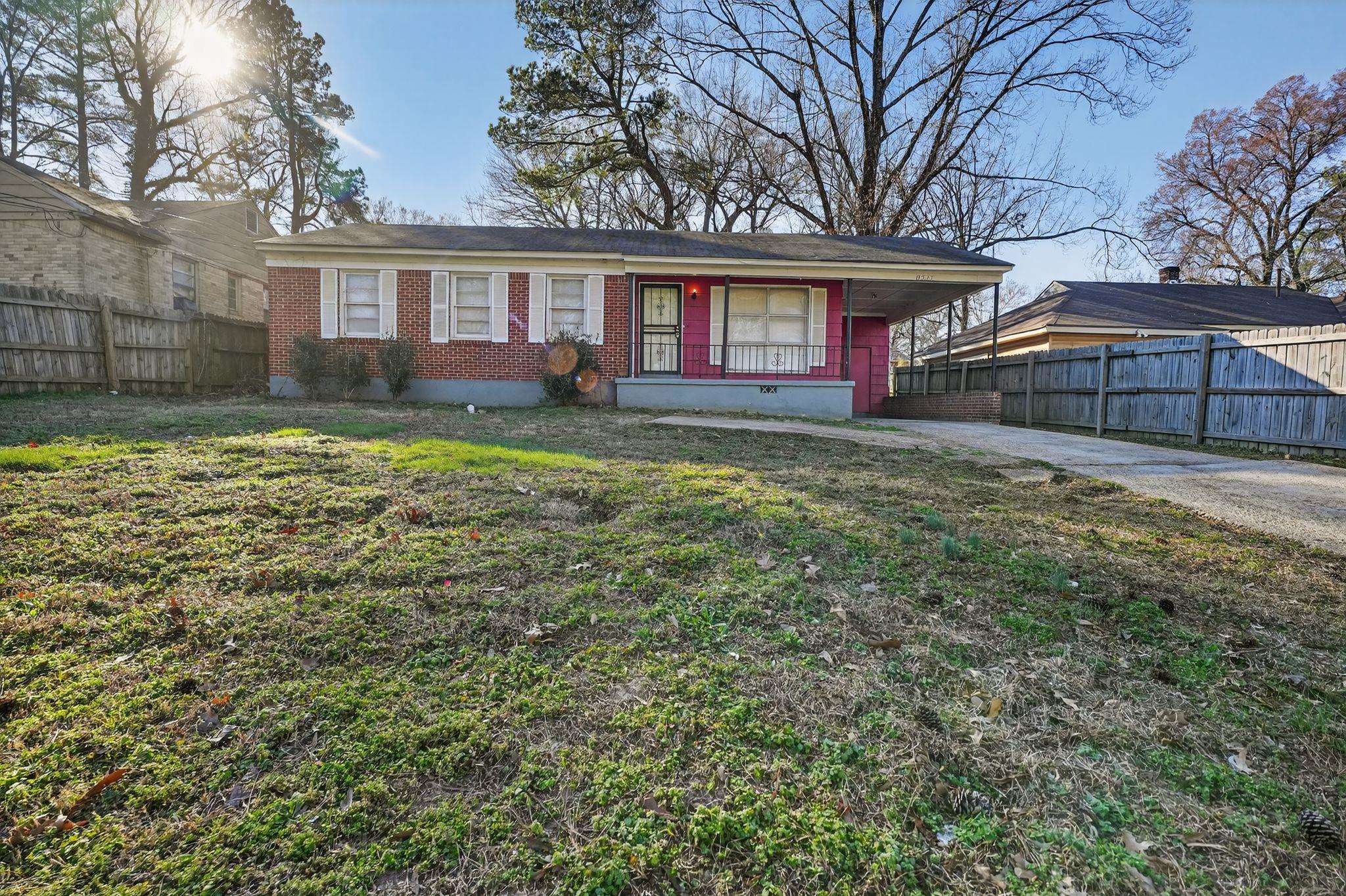 3535 Hallbrook St Property Photo 1