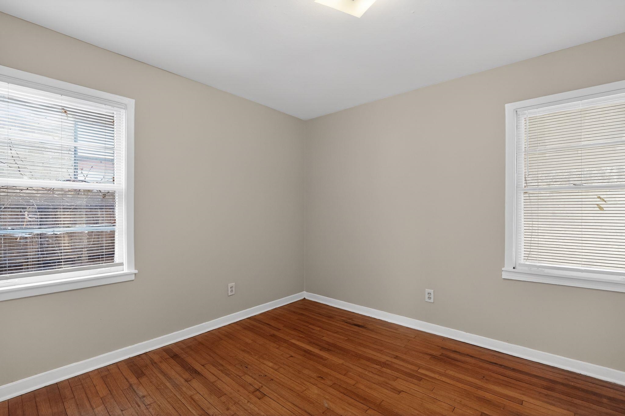 3535 Hallbrook St Property Photo 22