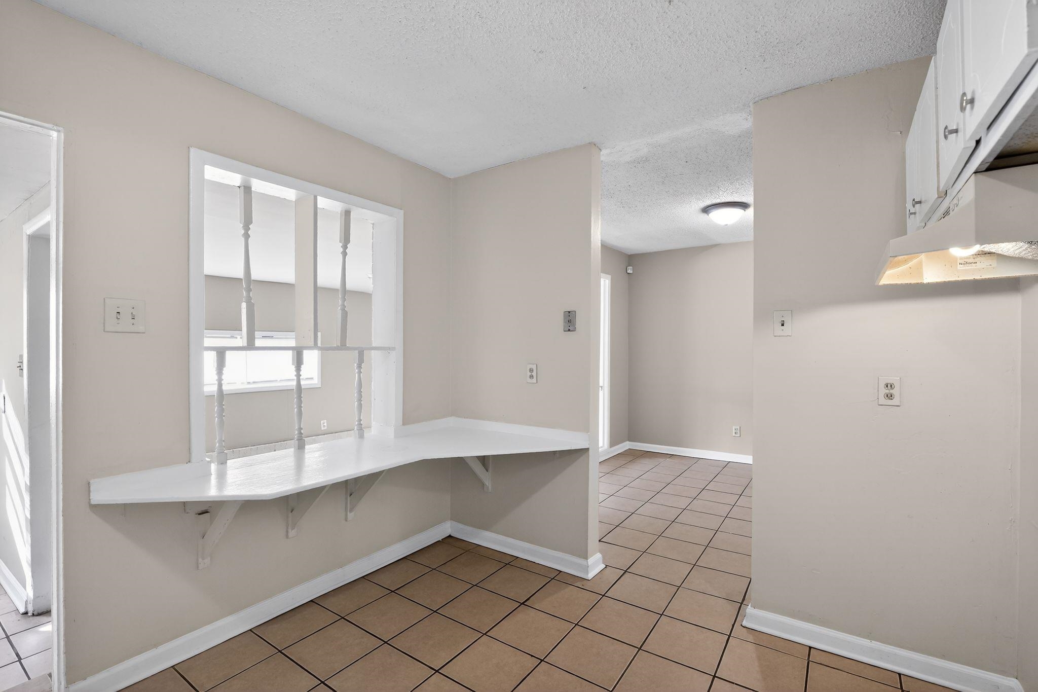 3535 Hallbrook St Property Photo 23