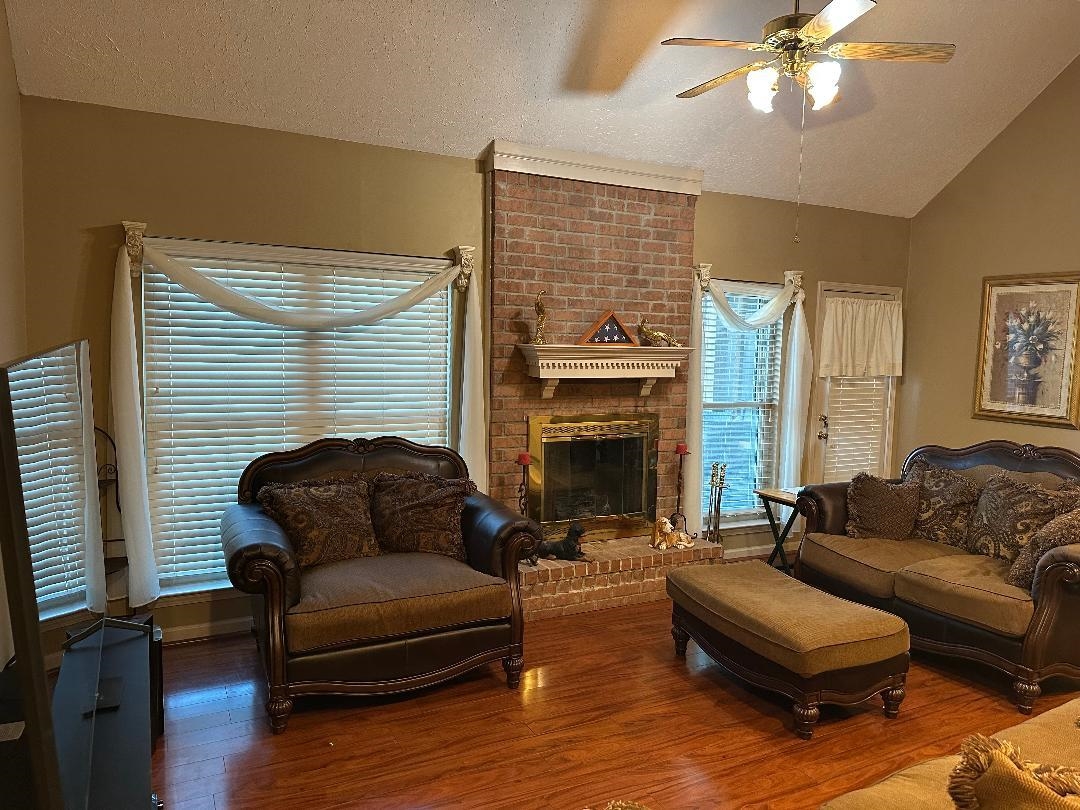 4124 Meadow Field Ln Property Photo 5