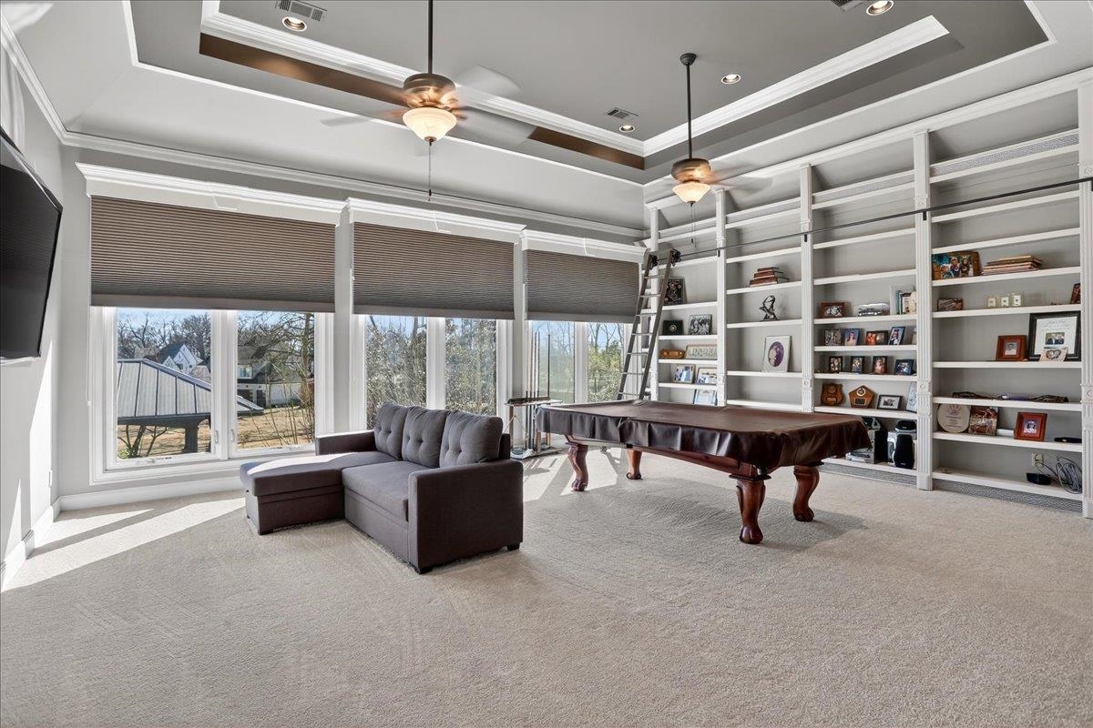 9141 Forest Bend Ct Property Photo 4