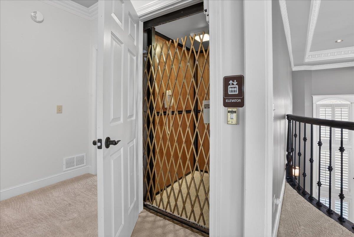 9141 Forest Bend Ct Property Photo 20
