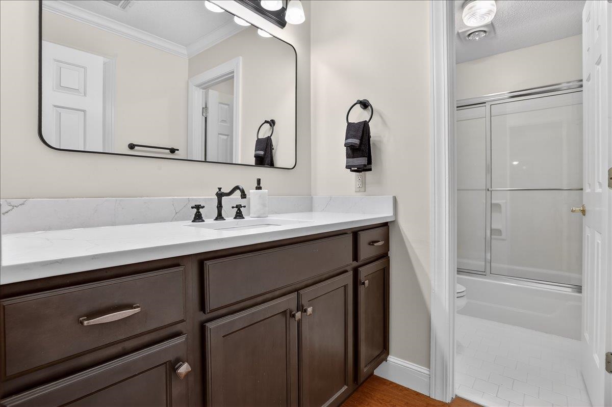 9141 Forest Bend Ct Property Photo 25