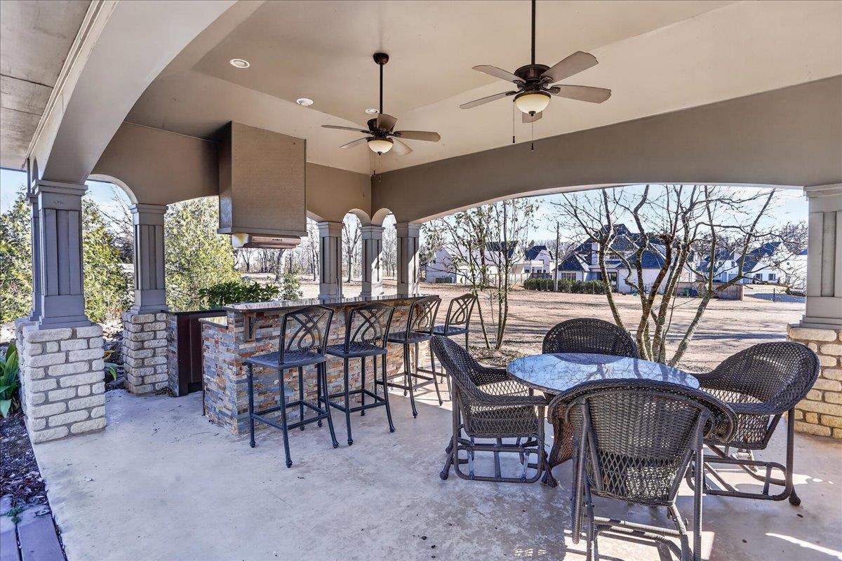 9141 Forest Bend Ct Property Photo 29