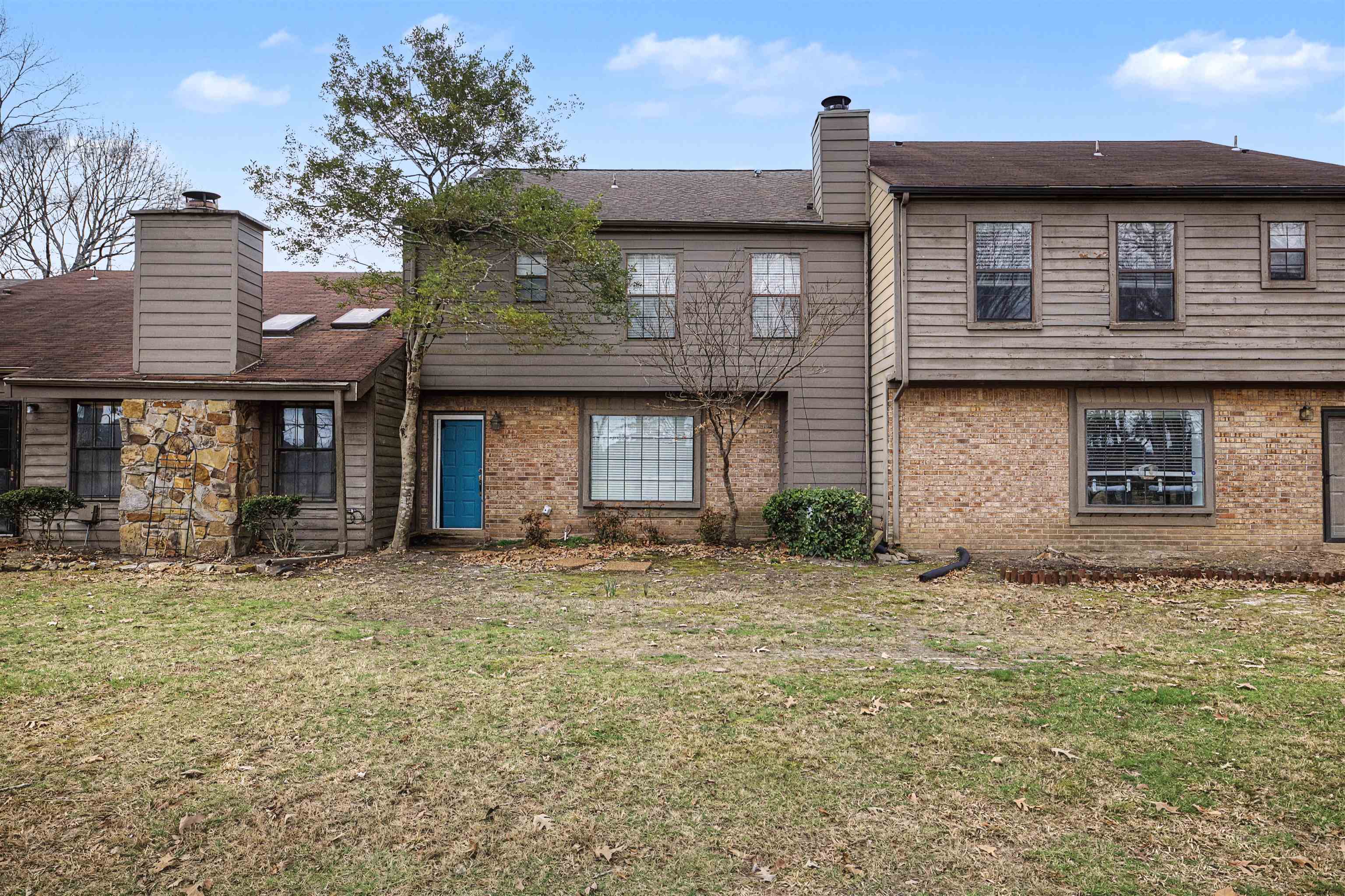 1674 E Ravenhill Dr 49 Property Photo 3
