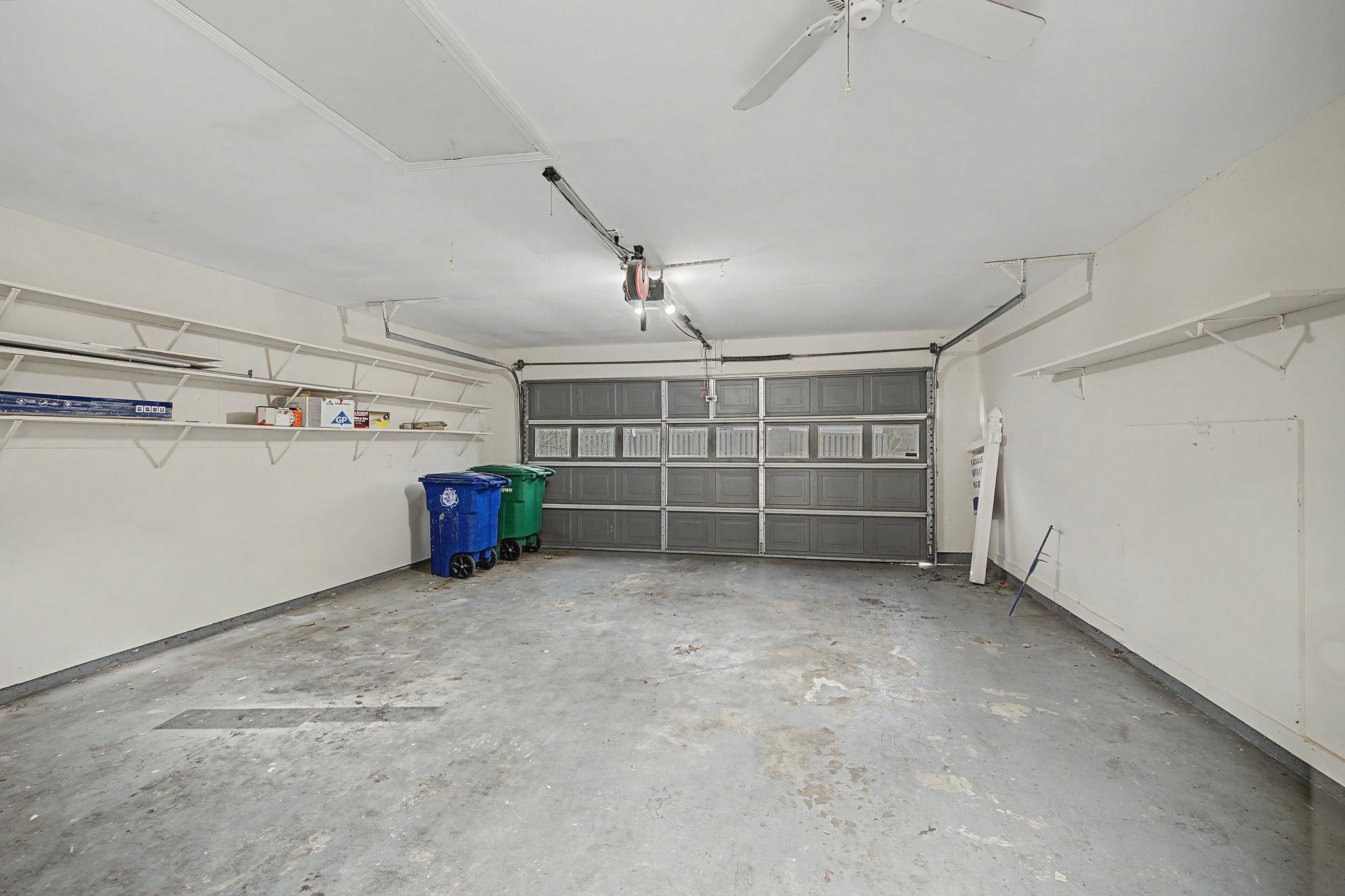 1674 E Ravenhill Dr 49 Property Photo 10