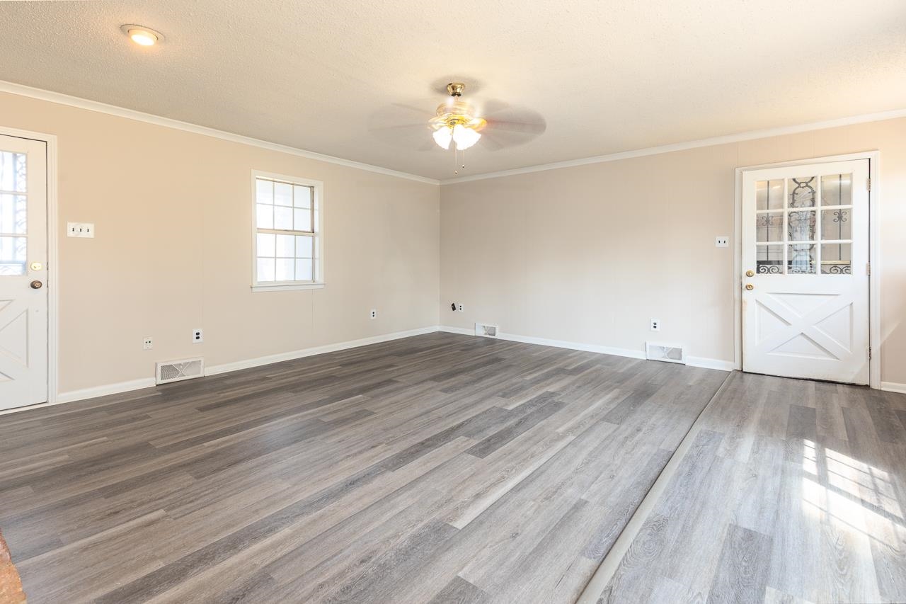 2718 Kate Bond Rd Property Photo 6